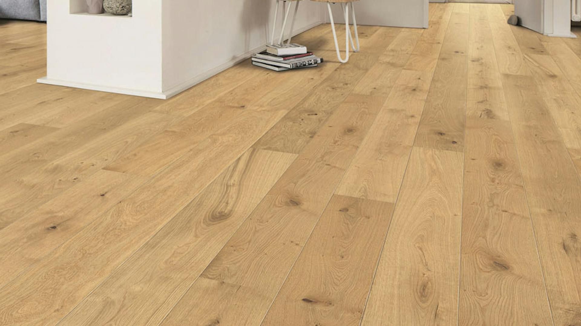 Vinylboden wurde auf den Untergrund verlegt.