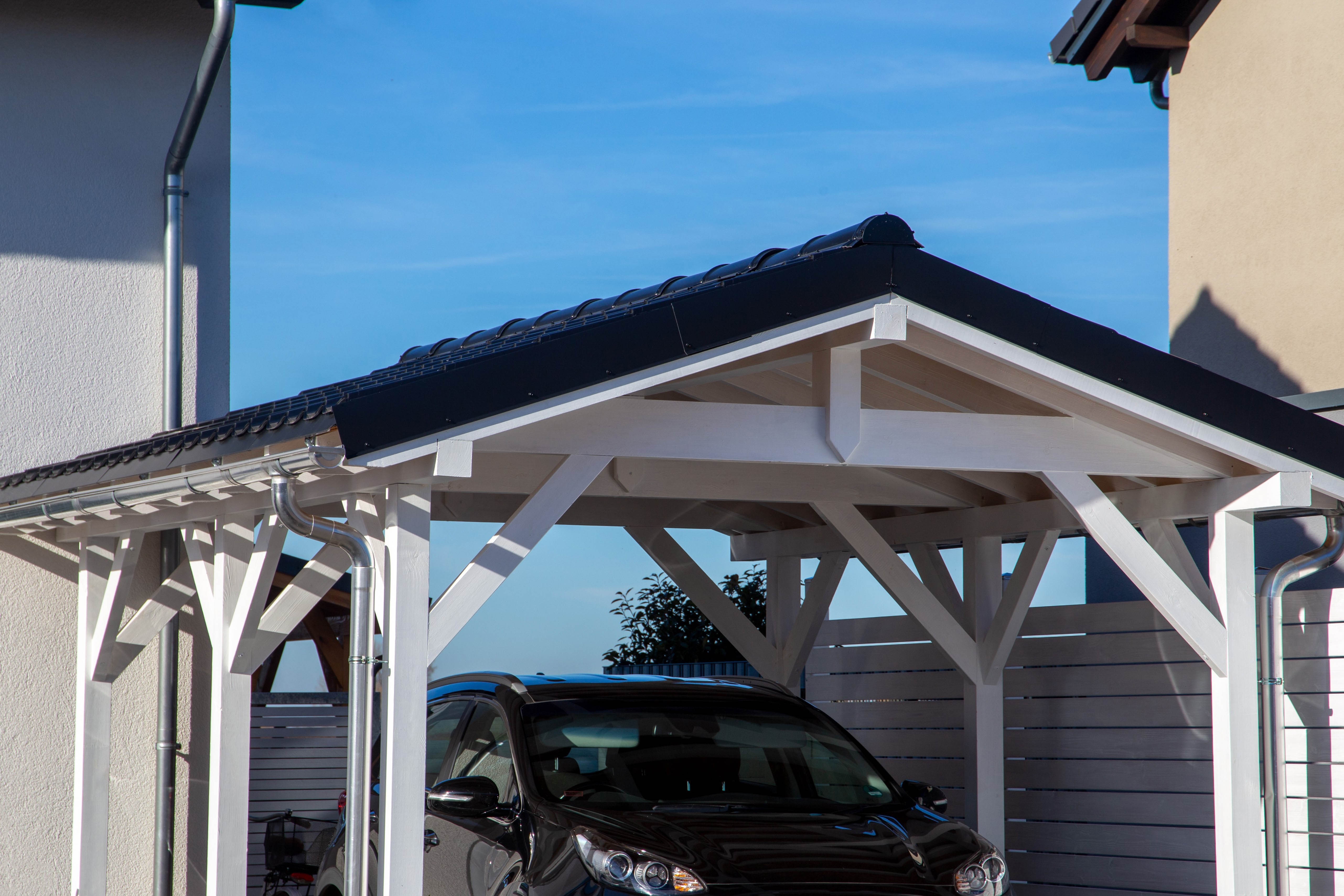 Holz-Carport mit Satteldach