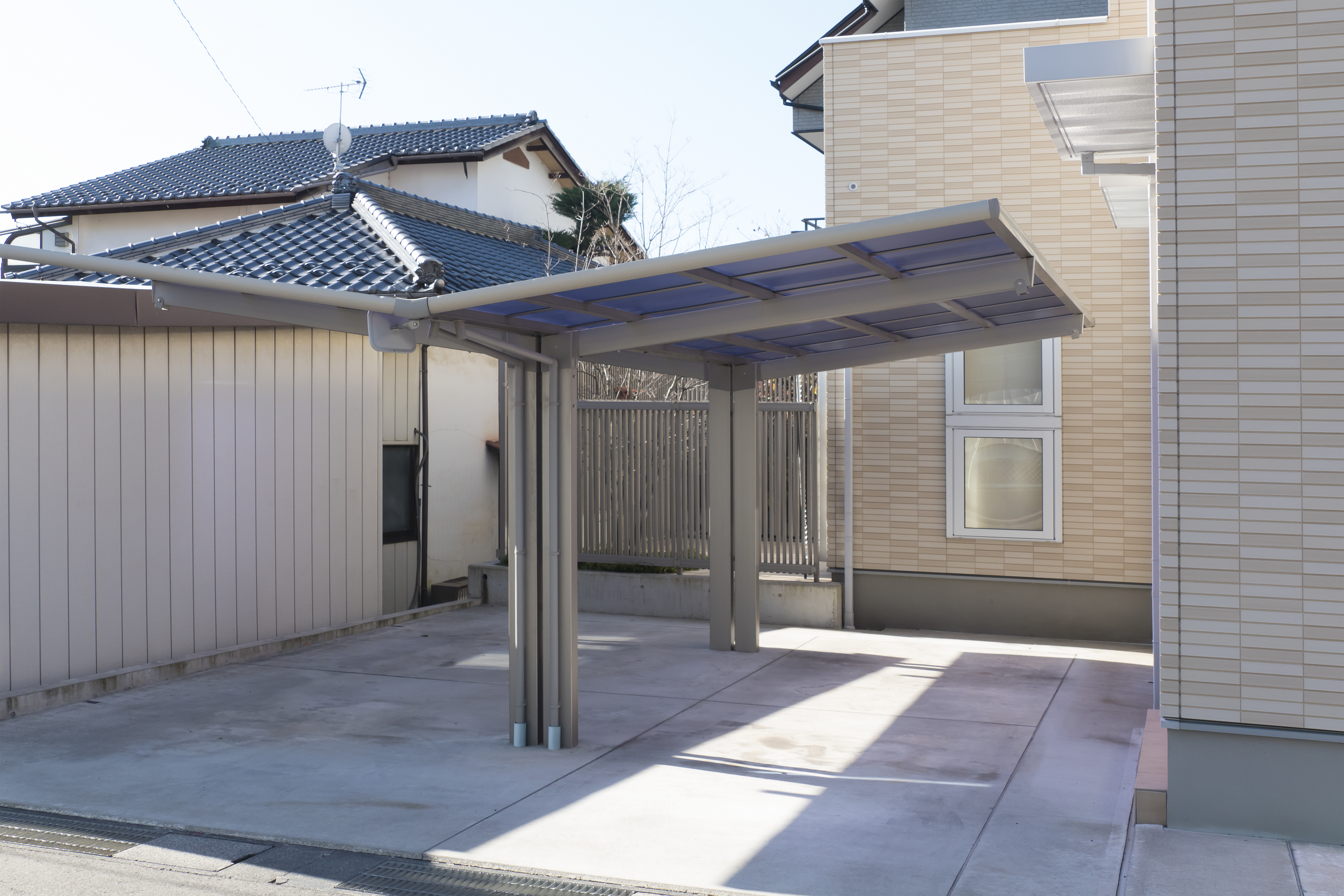 Carport mit Solaranlage