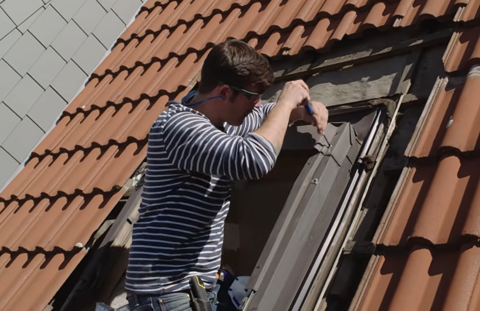 Dachfenster Eindeckrahmen entfernen