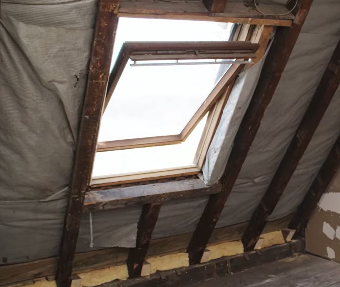 Dachfenster ohne Innenverkleidung