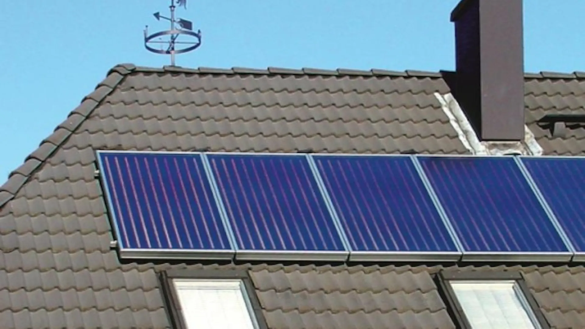 Photovoltaikanlage auf einem Hausdach