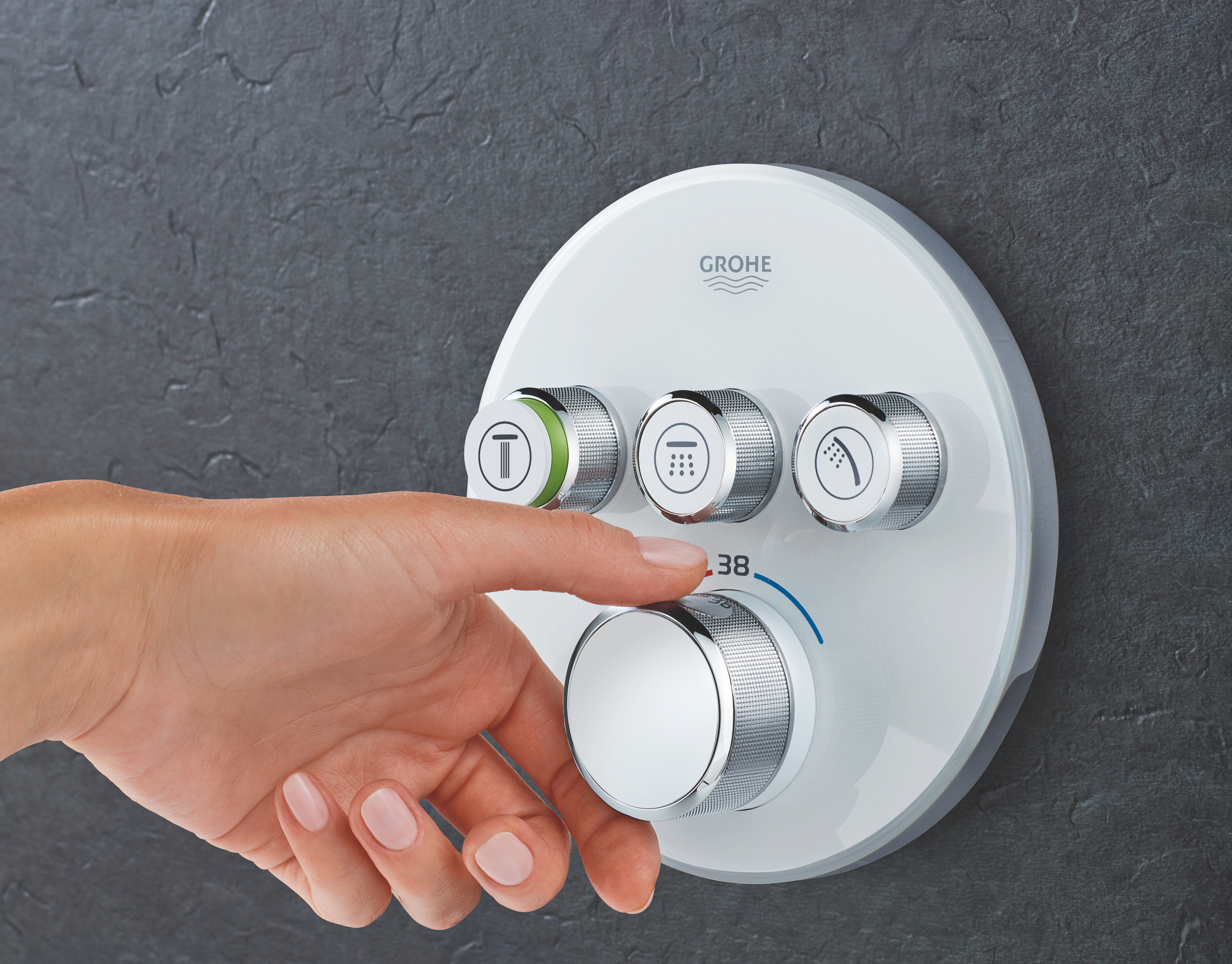 Ein Wannen- bzw. Dusch-Thermostat zur Temperaturregulation.