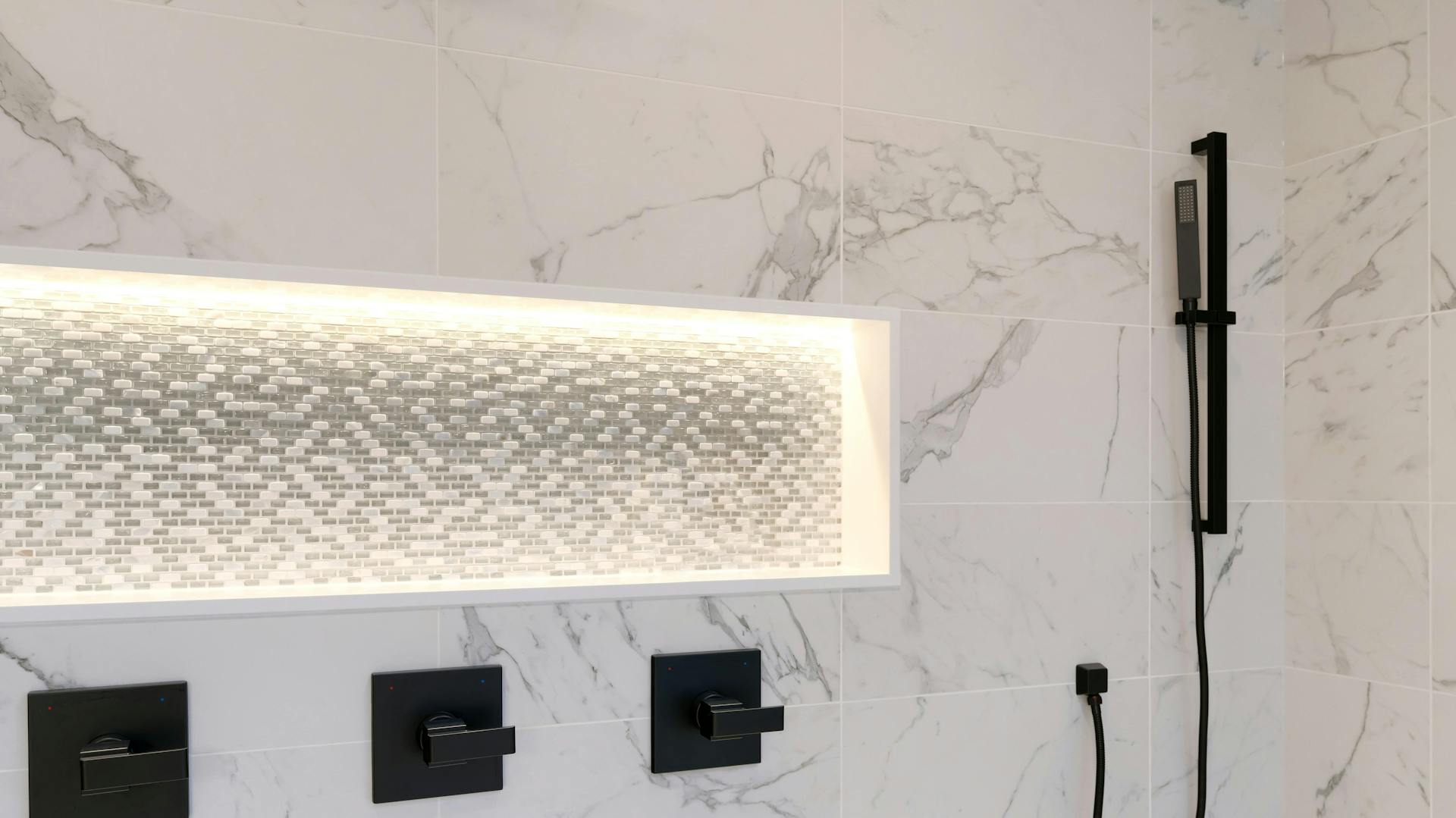 Indirekte Beleuchtung in einer großen Nische.