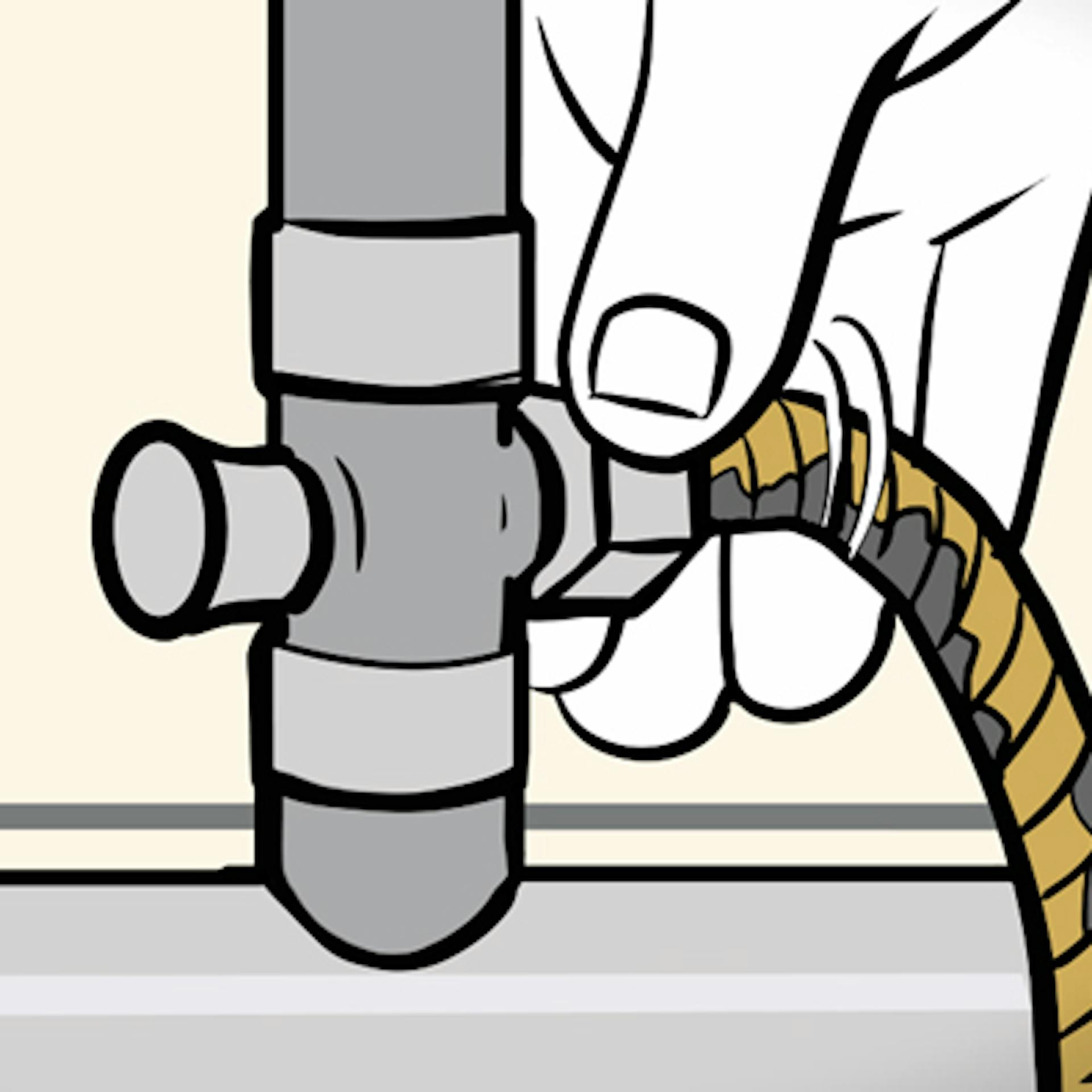 Heimwerker demontiert alten Duschschlauch von der Armatur.