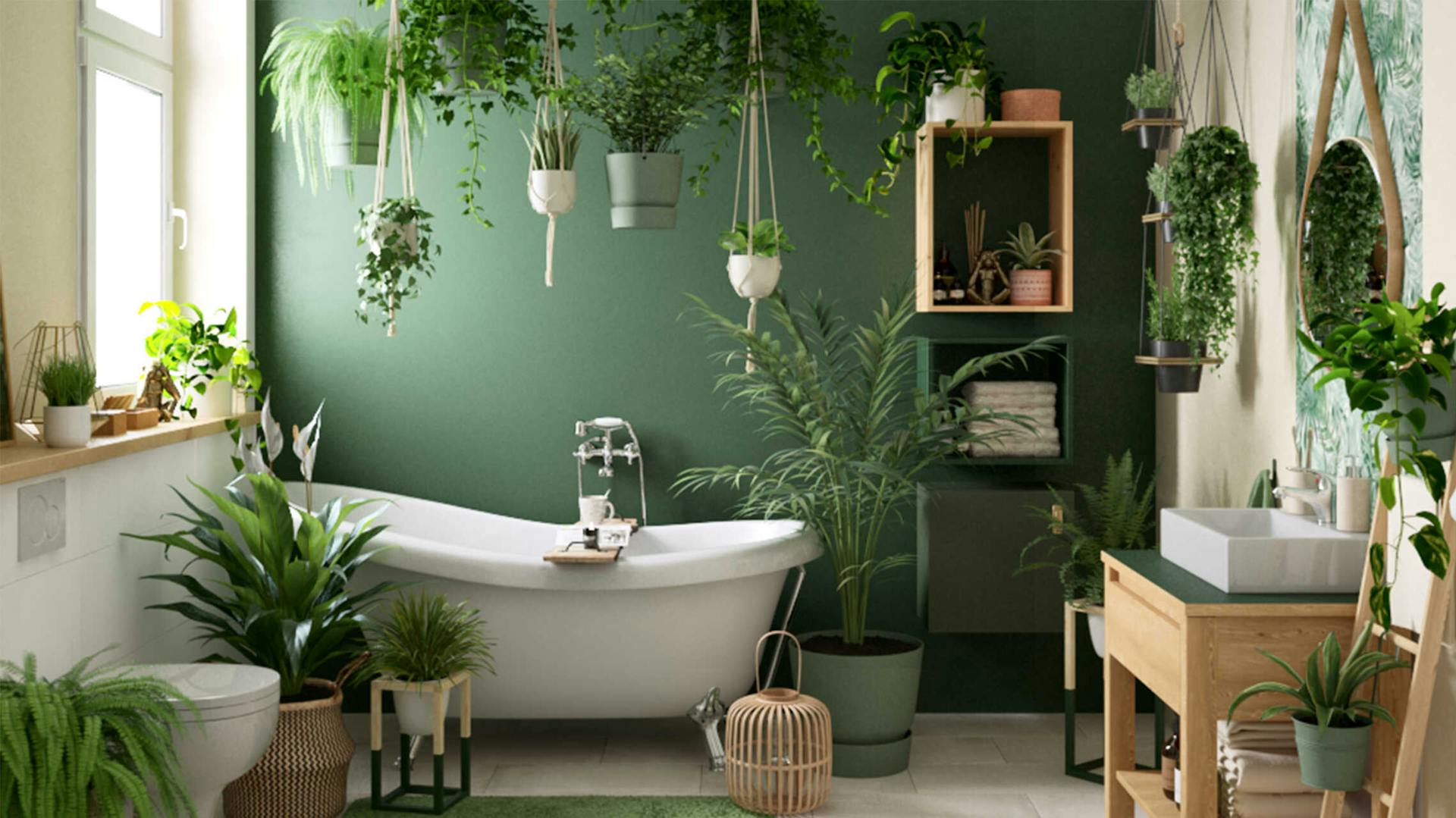 Ein Badezimmer voller Pflanzen mit einer großen dunkelgrünen Wand und verschiedenen Hängeampeln mit Pflanzen, die von der Decke hängen.