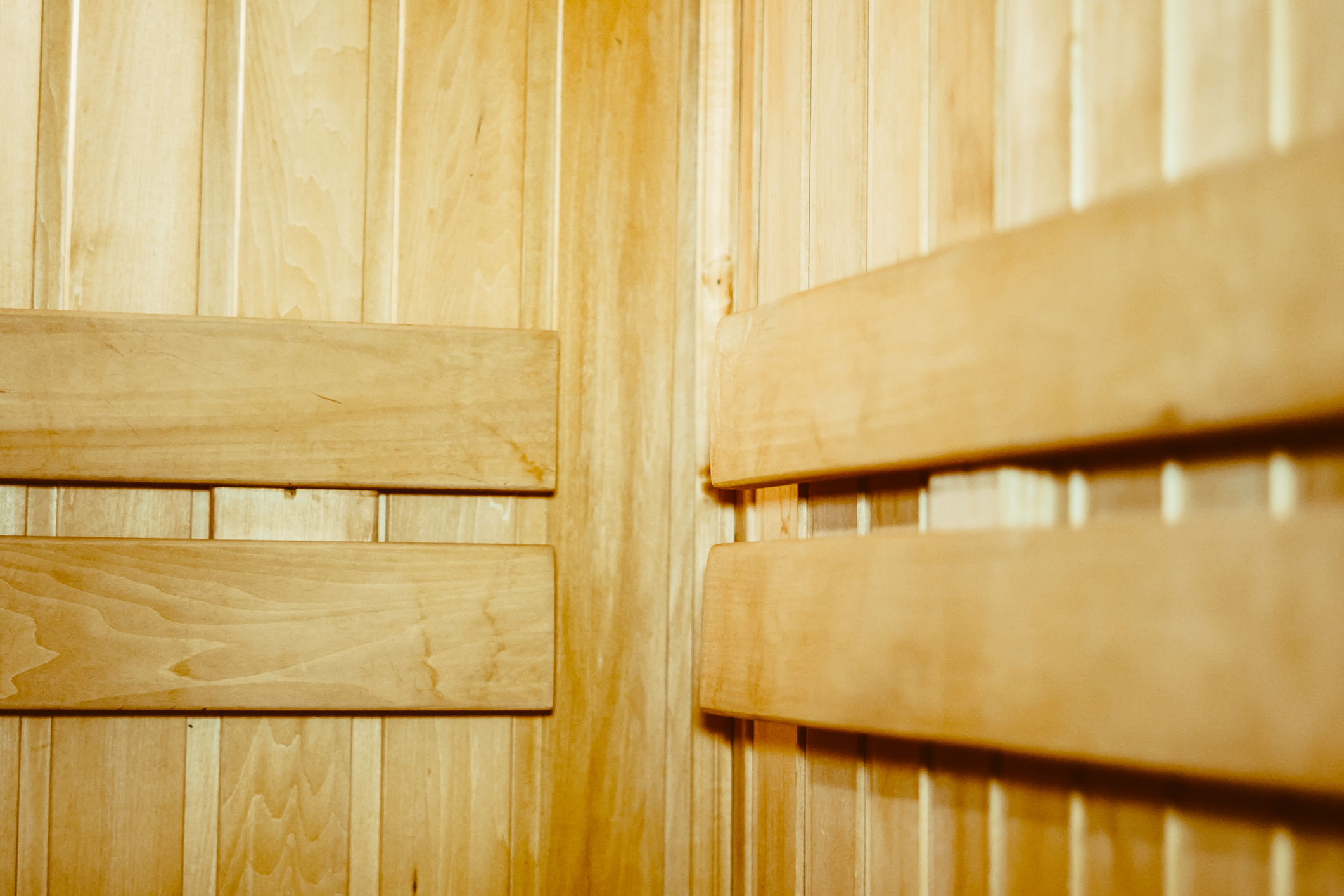 Nahaufnahme einer Sauna-Innenkonstruktion