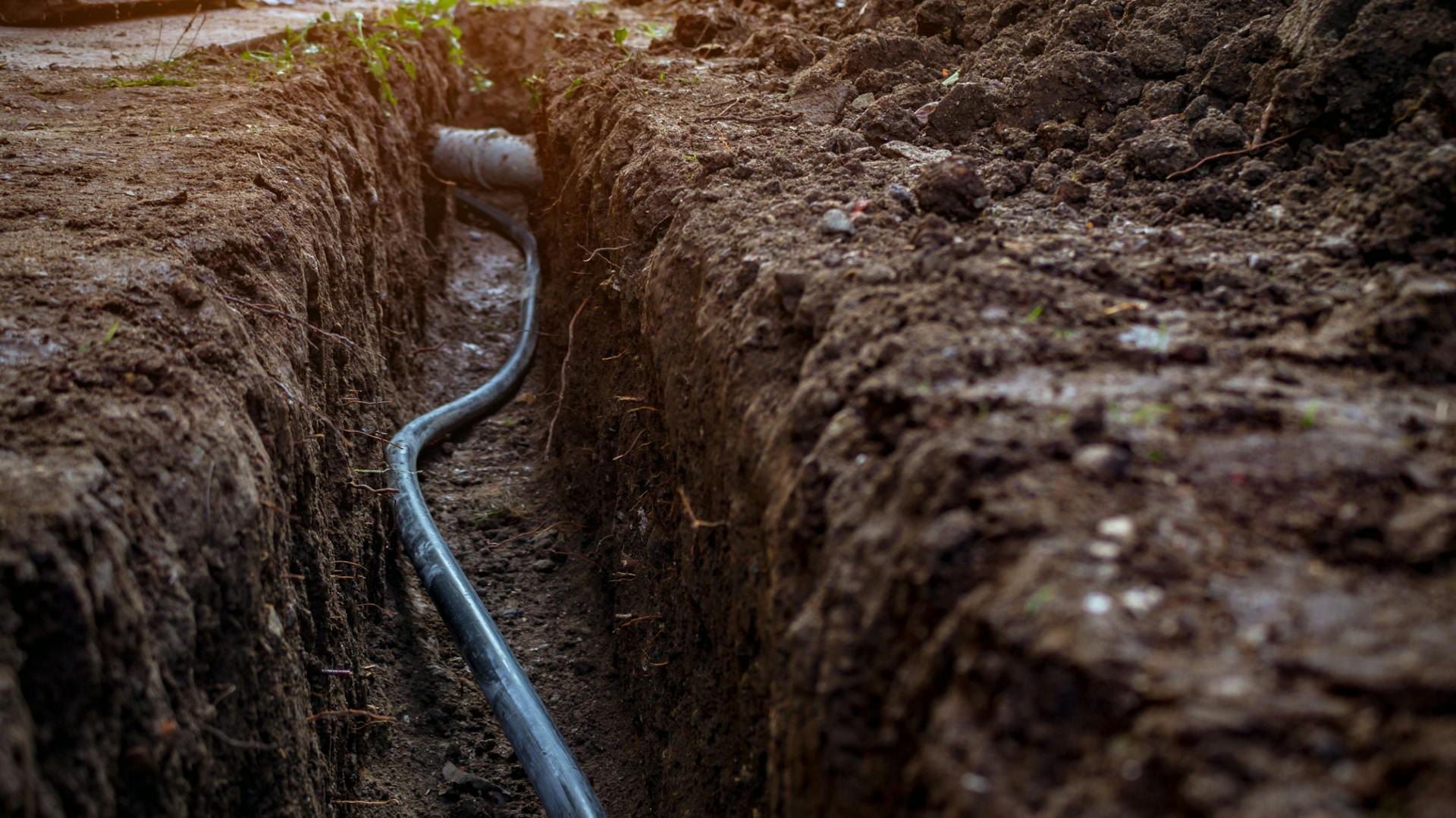 Erdkabel im Boden