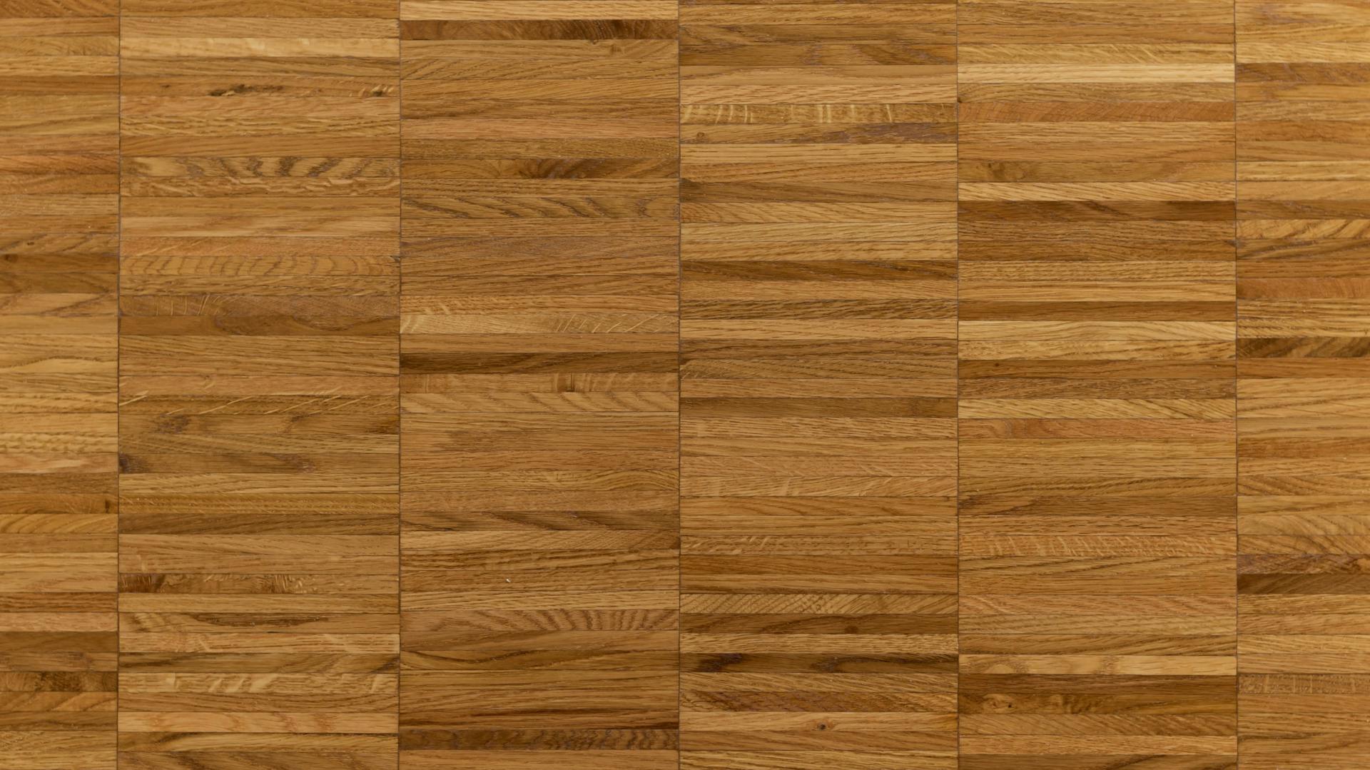 Podrobný záber na vysoké lamelové parkety