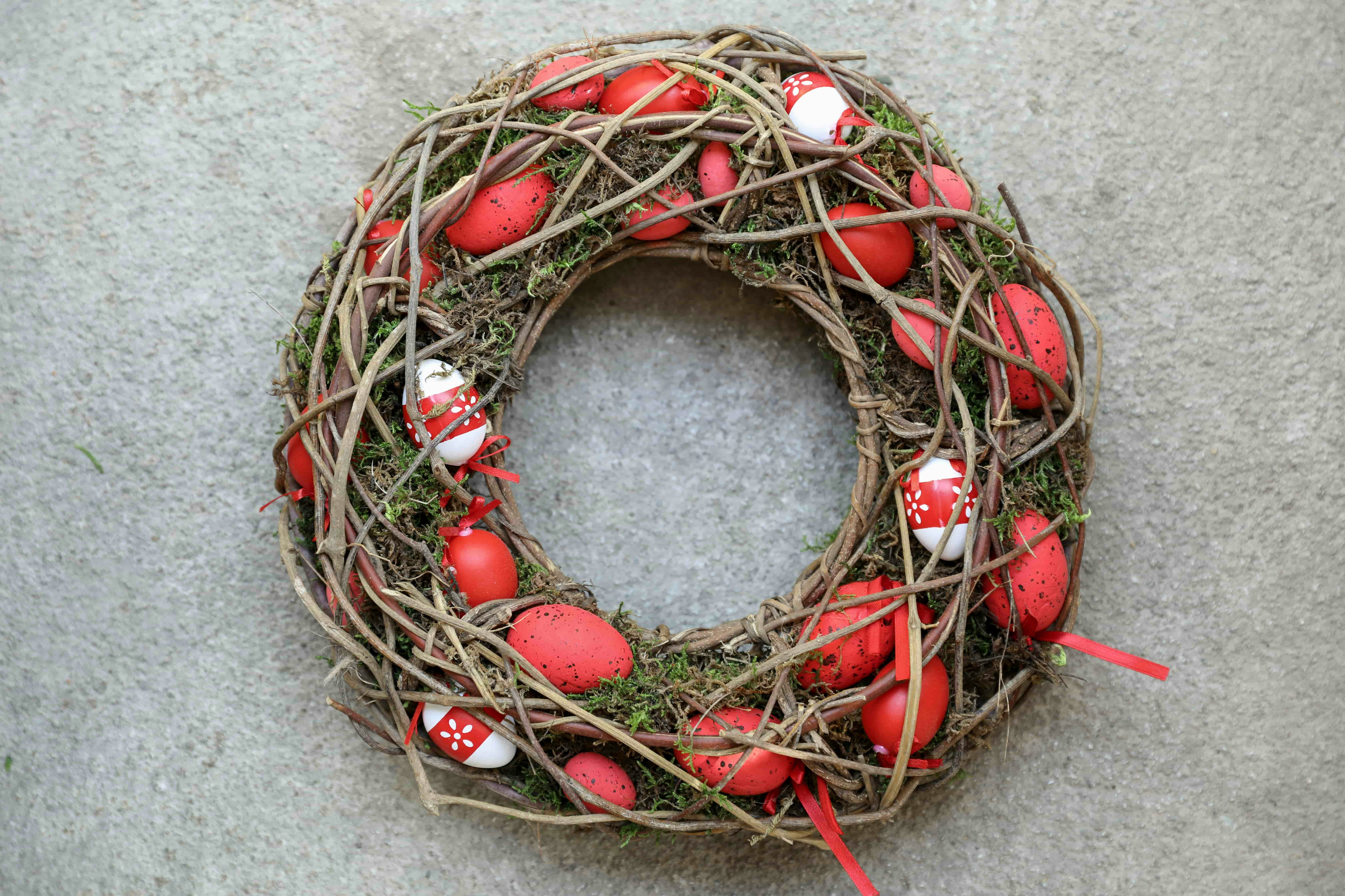 Osterkranz basteln – Ideen, Tipps und Anleitungen | OBI Osterkranz basteln – Ideen, Tipps und Anleitungen | OBI