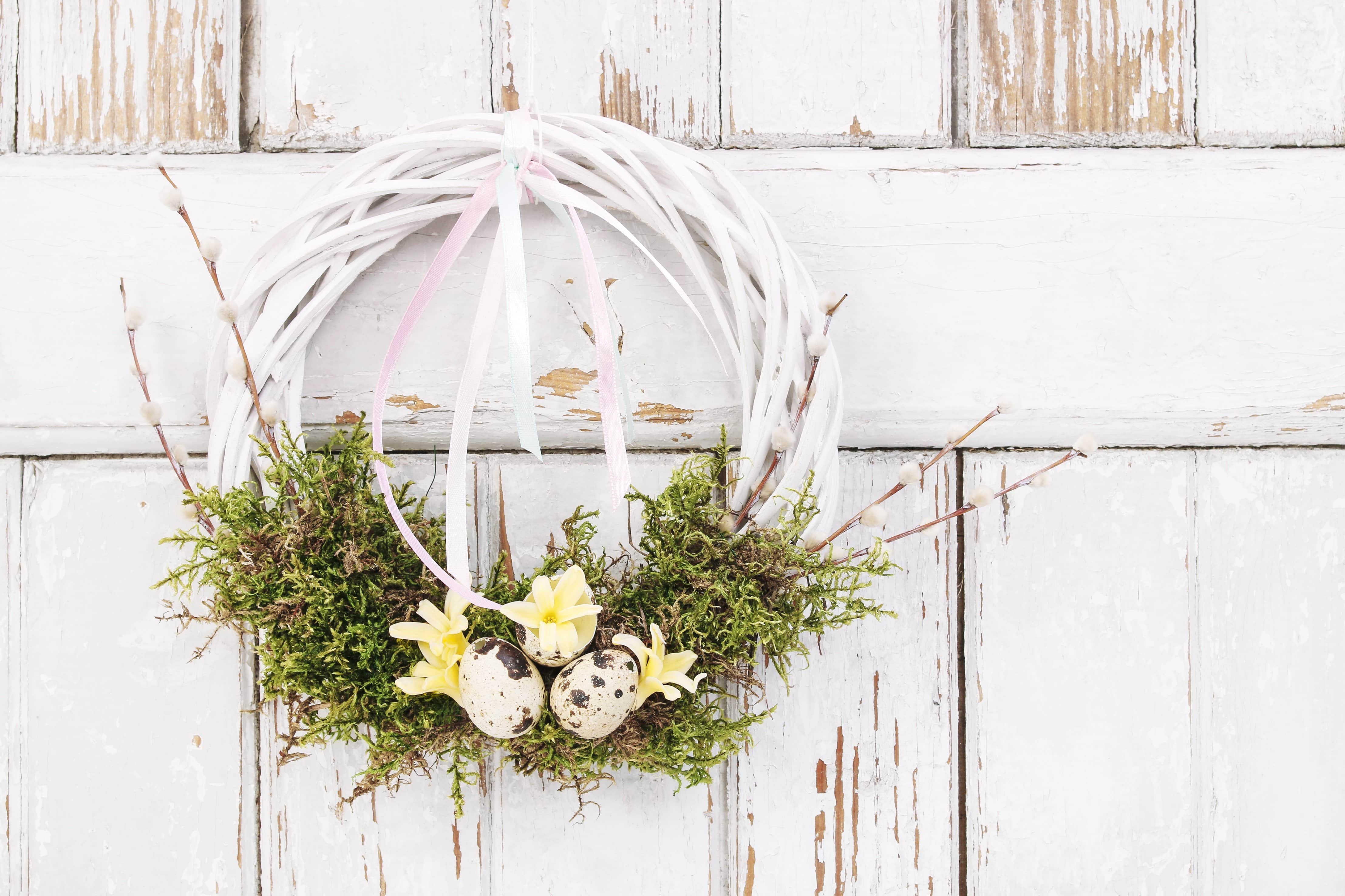 Ghirlanda in vimini con muschio