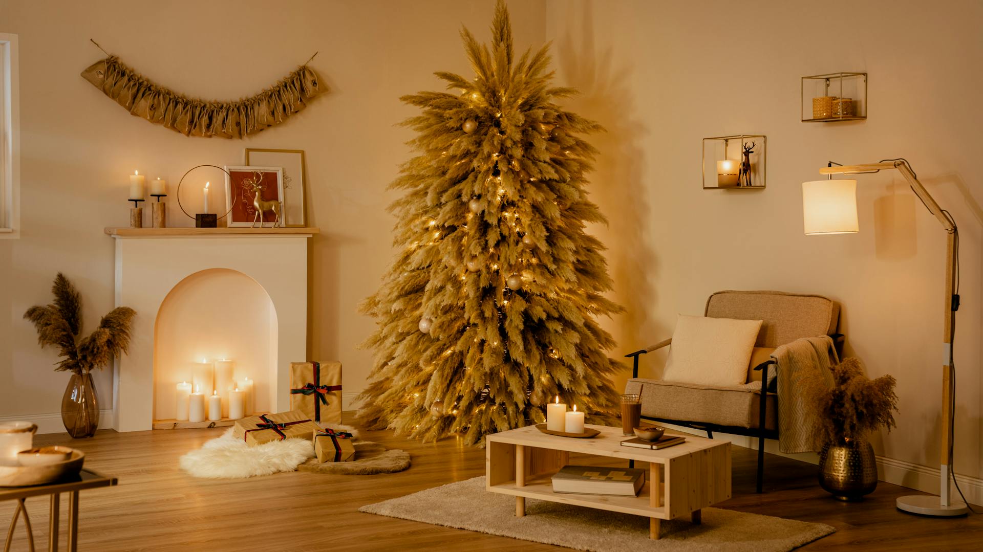 Albero con erba della Pampa invece dell’abete