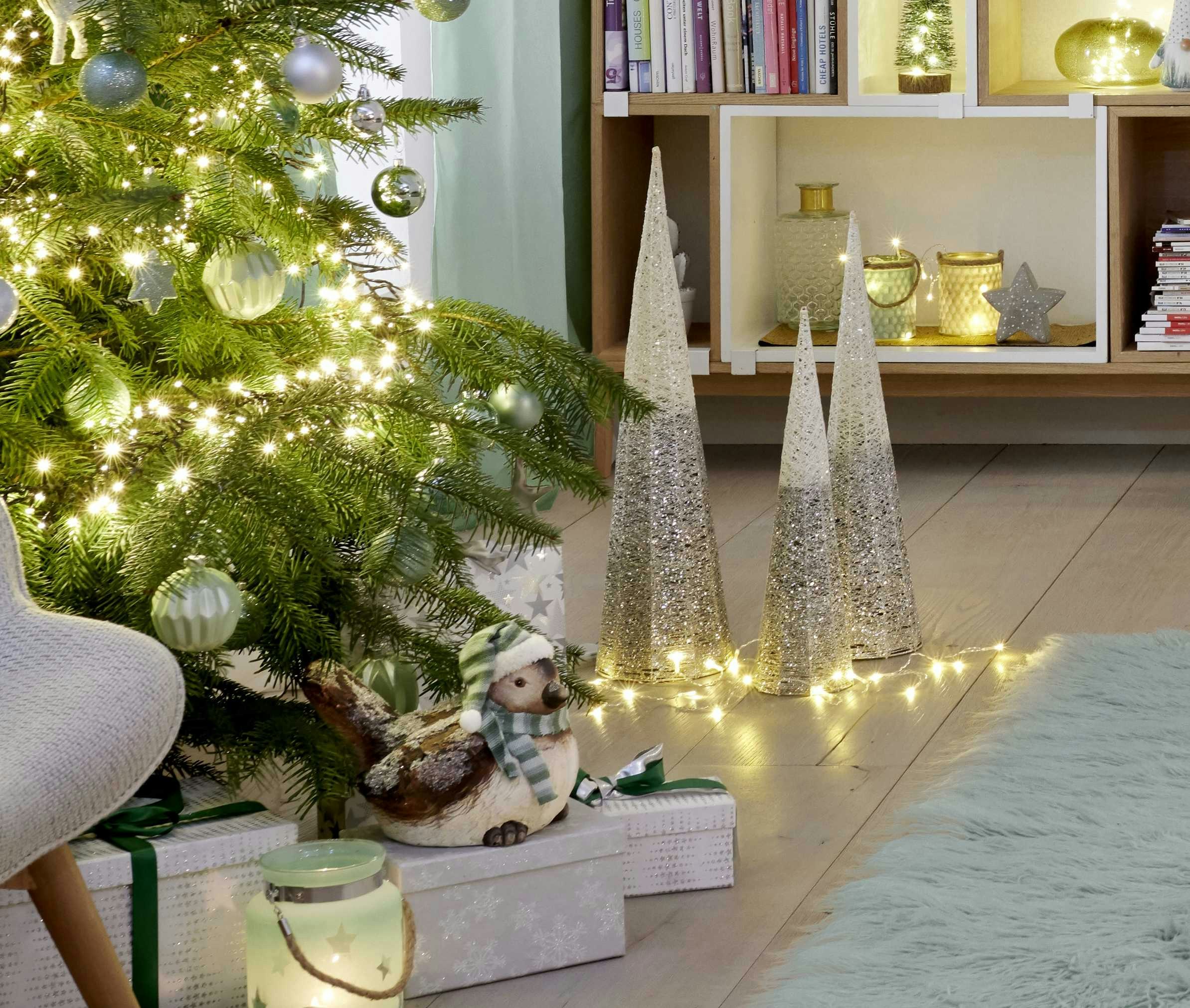 Weihnachtsbaum-Deko: Ideen zum Schmücken OBI