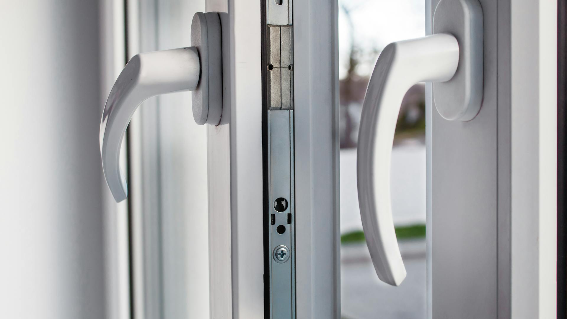 Rahmen eines modernen Fensters