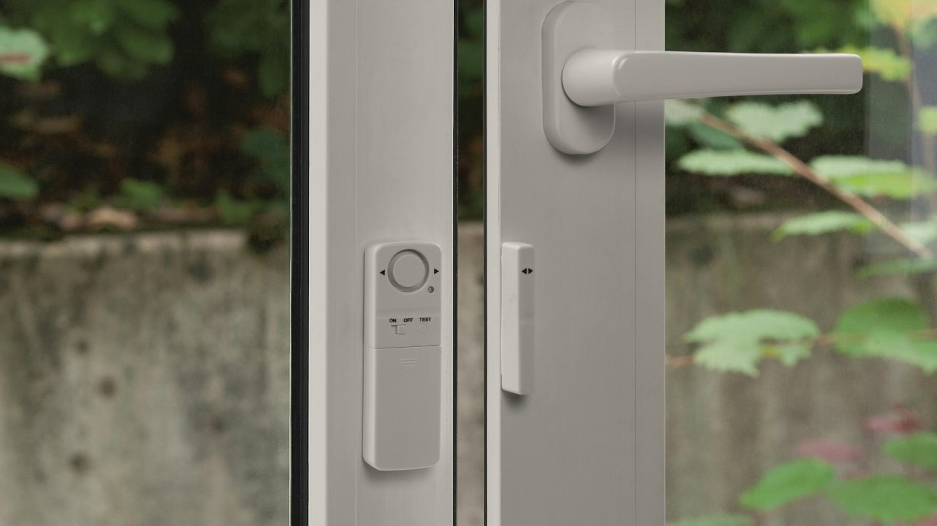 Richtig lüften mit einem geöffneten Fenster.