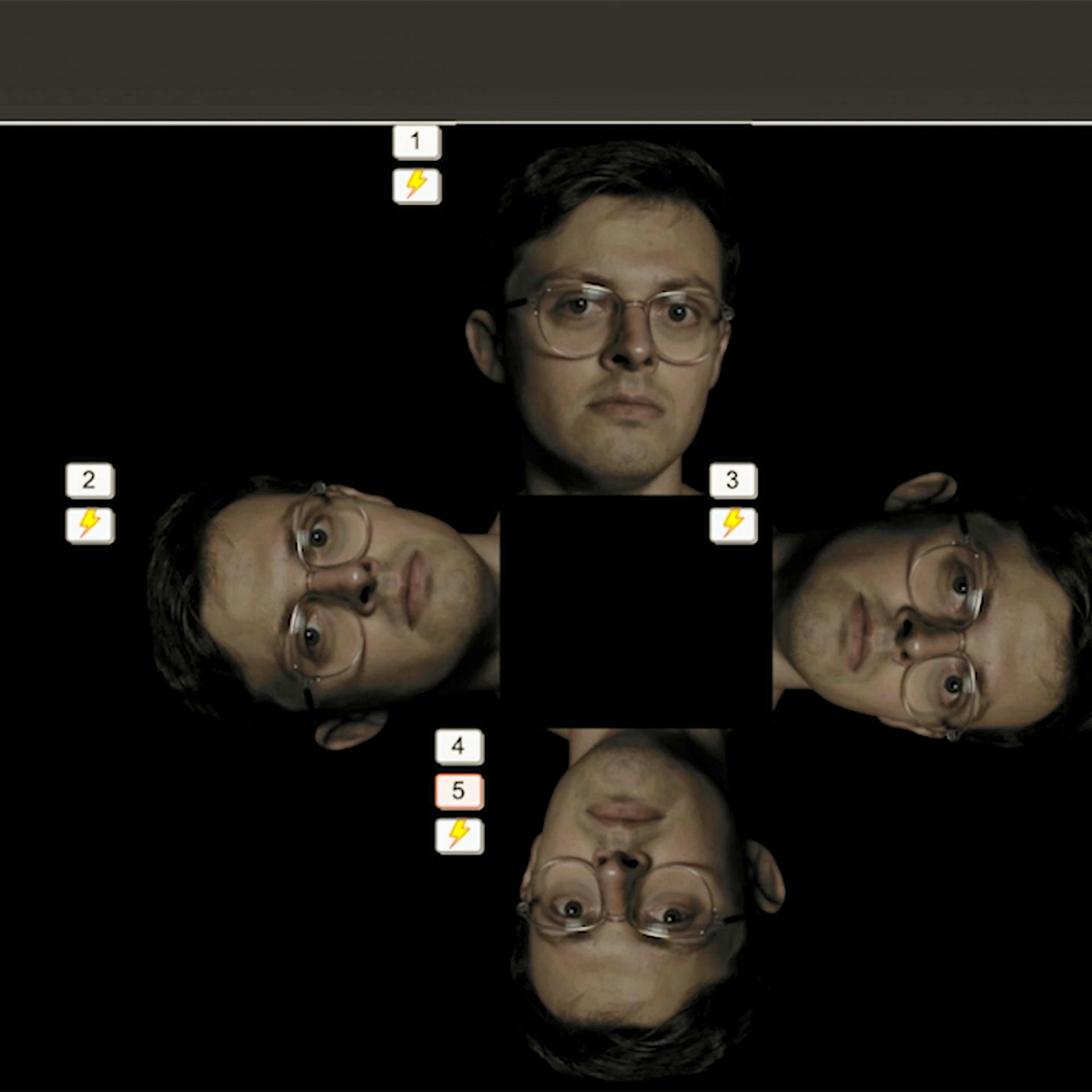 Ausschnitt aus Computersoftware, bei dem vier mal ein Gesicht gespiegelt dargestellt wird