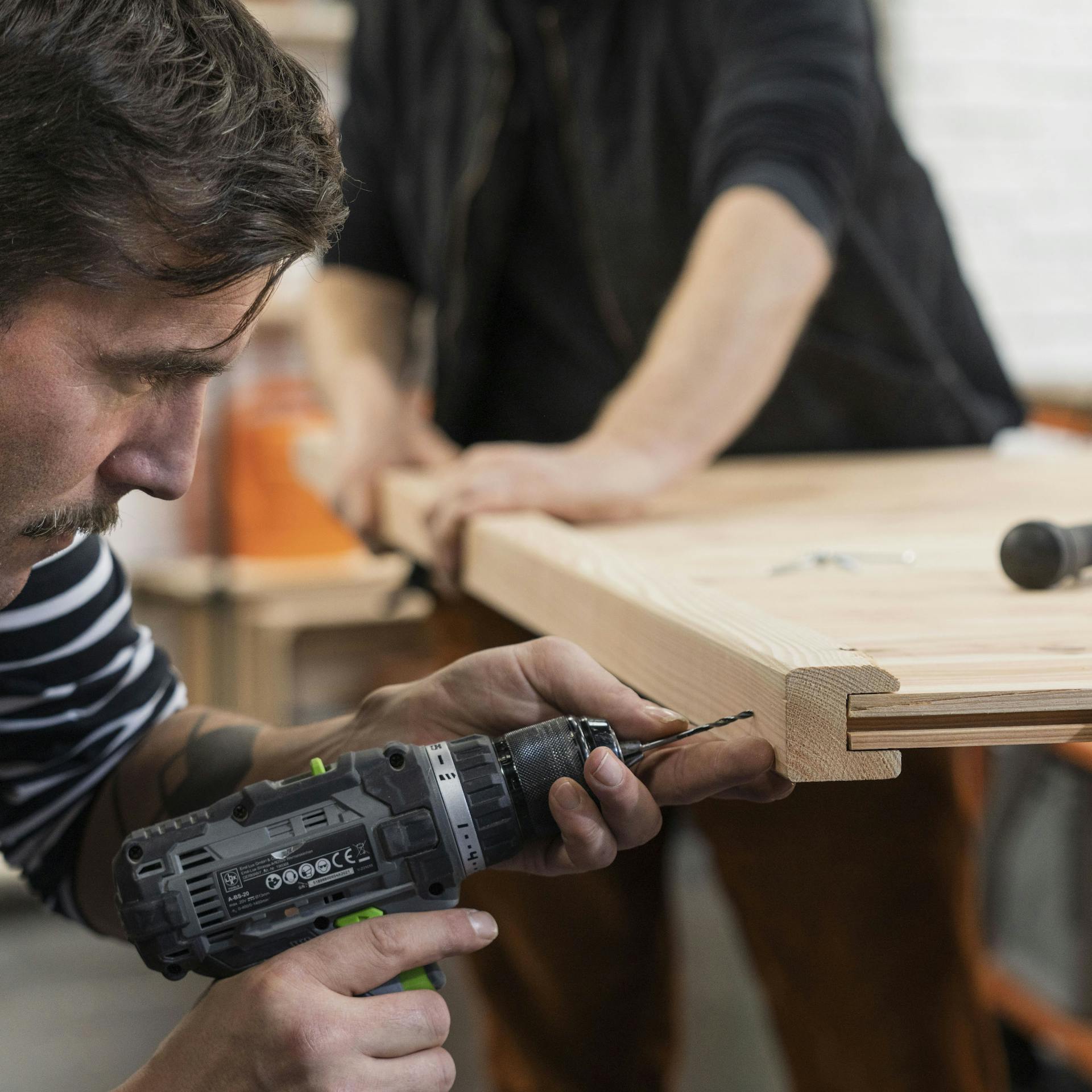 Vorbohren der genuteten Balken