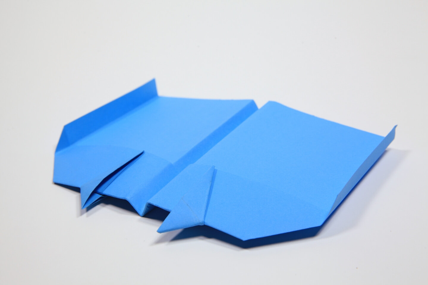16-glider-blau.jpg?crop=focalpoint&fit=c
