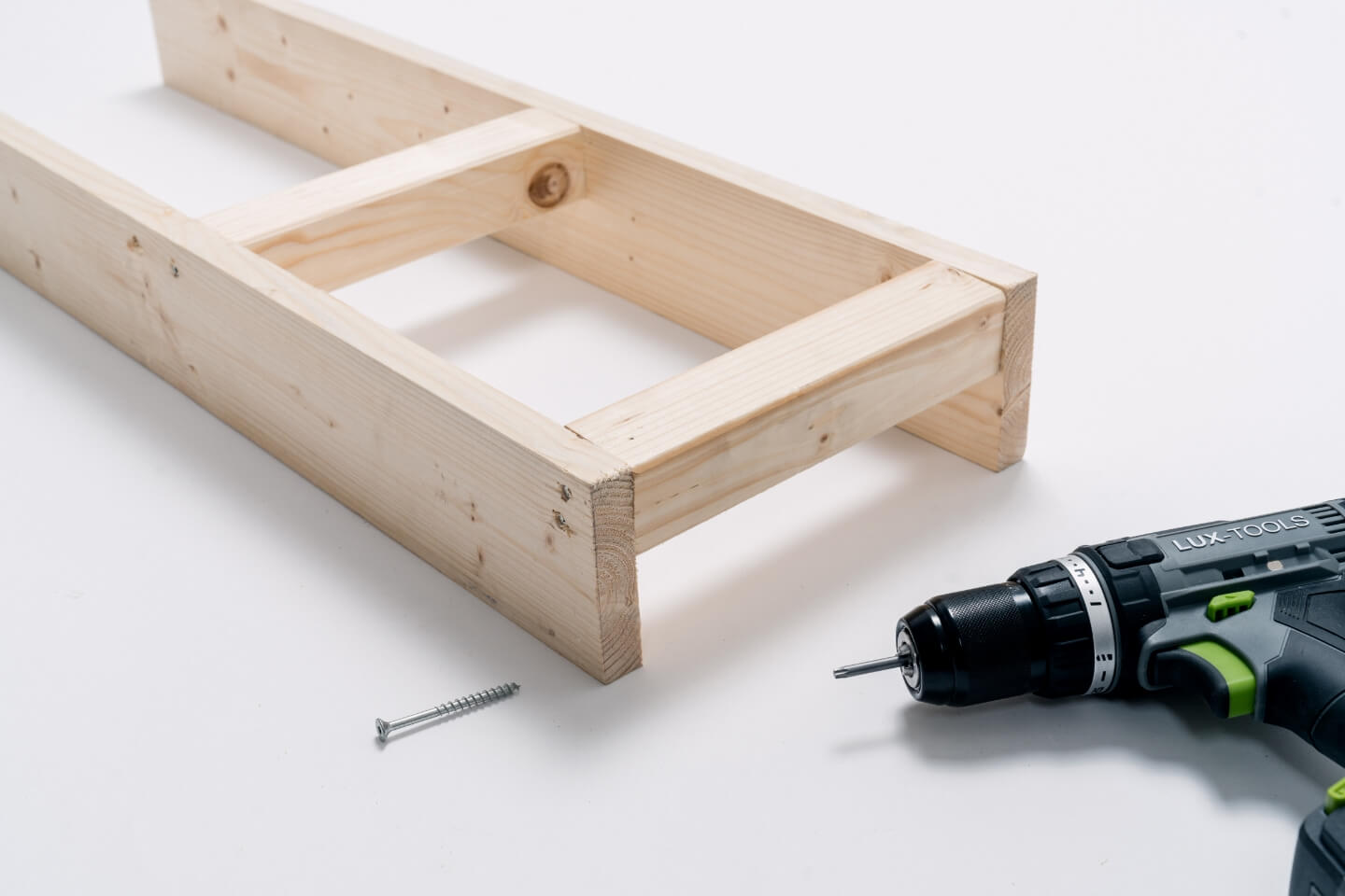 due travi avvitate a due assi