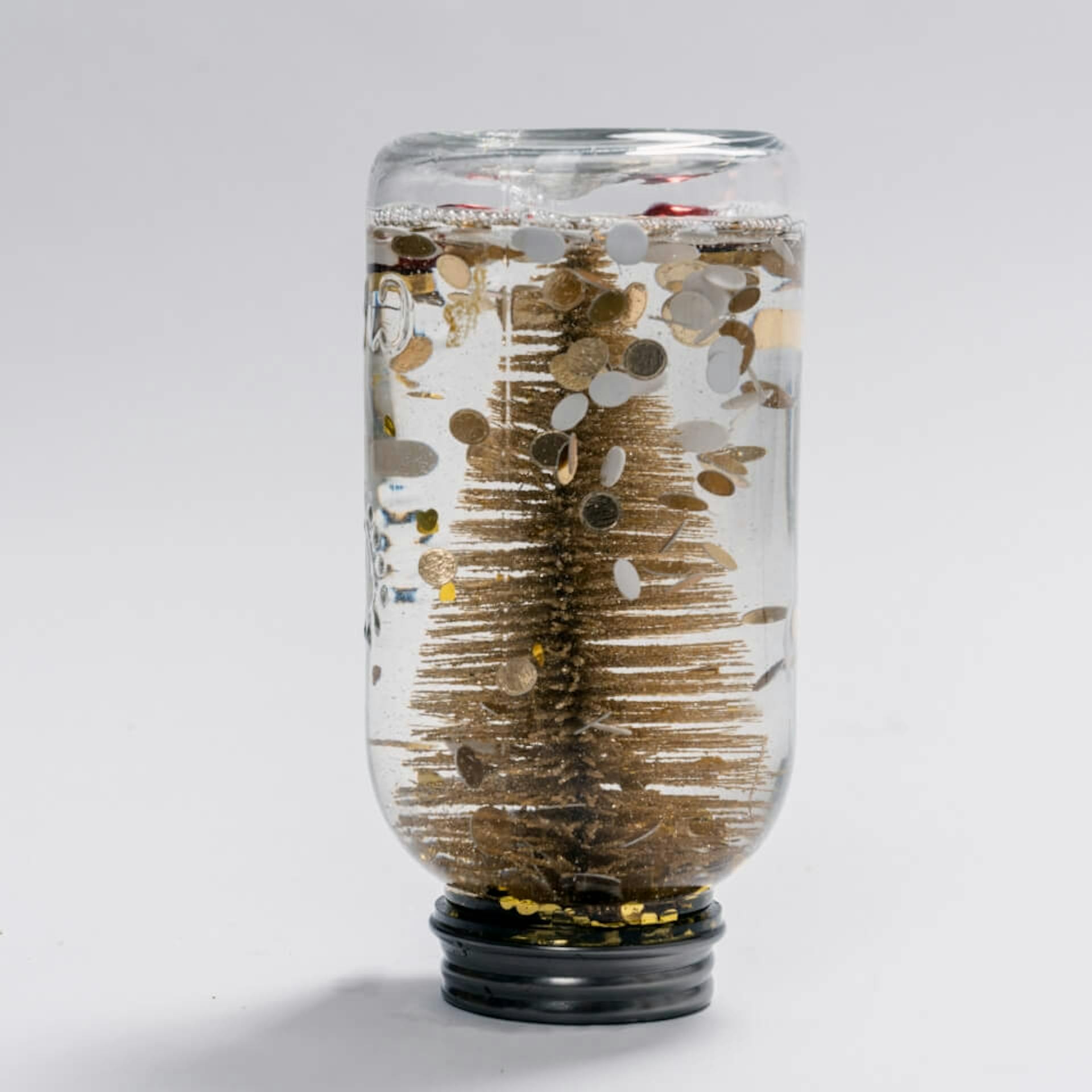 Schneekugel basteln: Anleitung & Gestaltungsideen | OBI