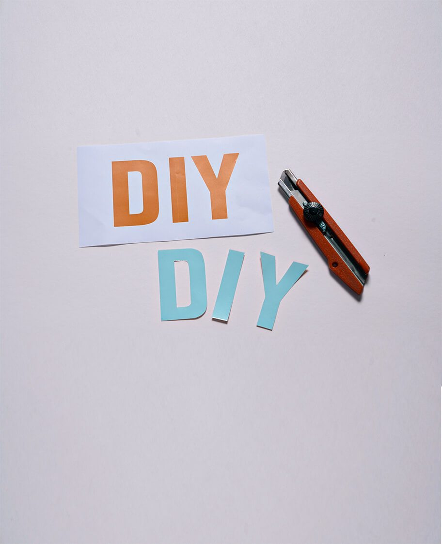 Vystřihnutí loga DIY pro sítotisk