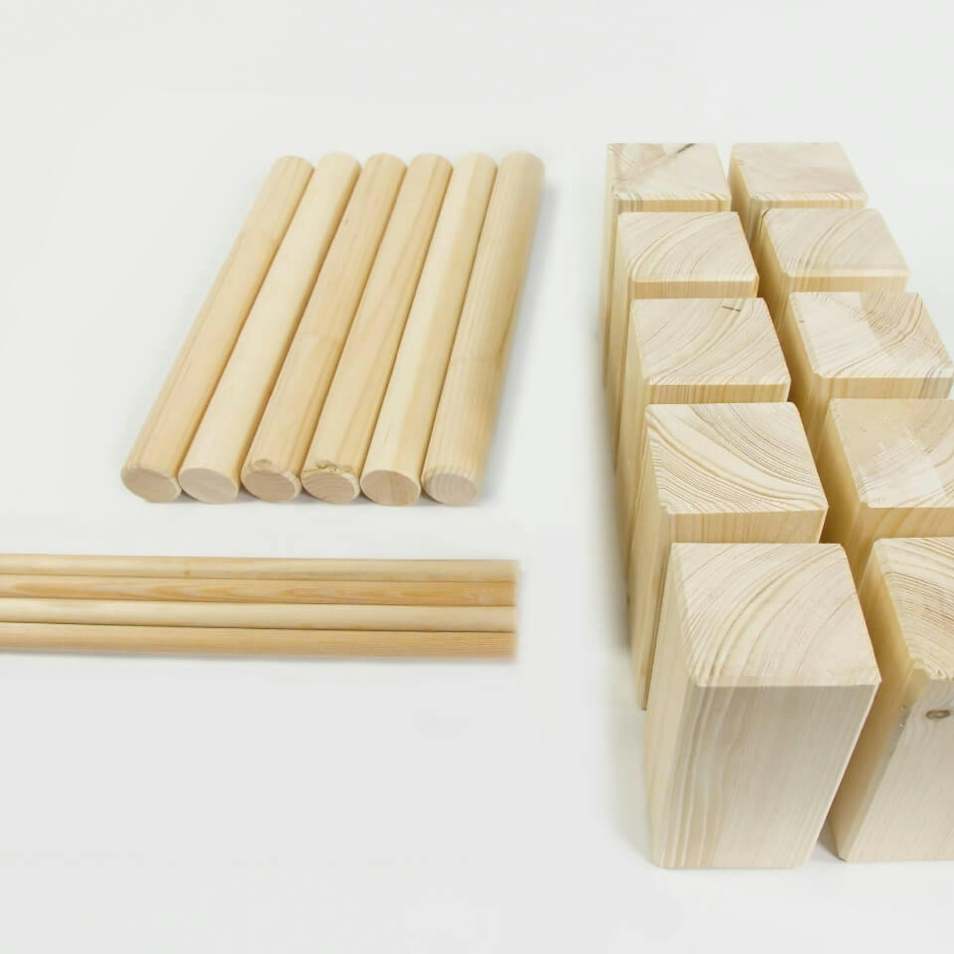 Drevené figúrky pre vikingský šach