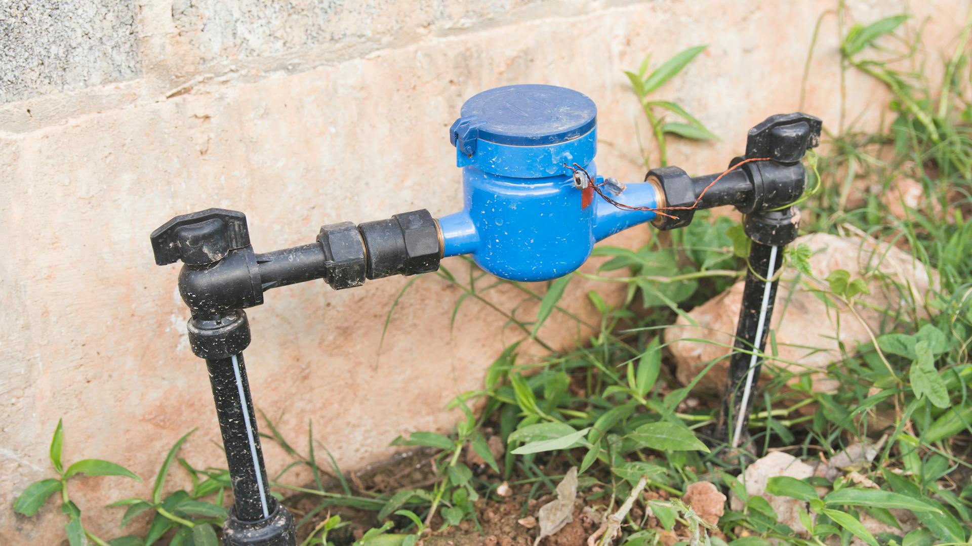 Contatore dell'acqua da giardino installato.