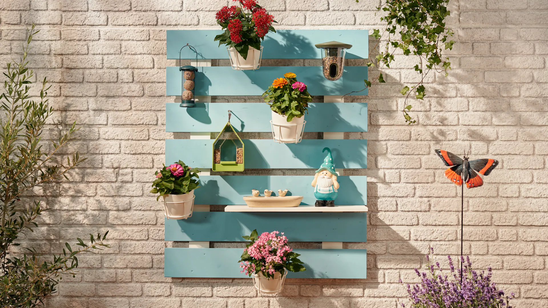 Garden Organizer mit Blumentöpfen und Vogelfutterstation