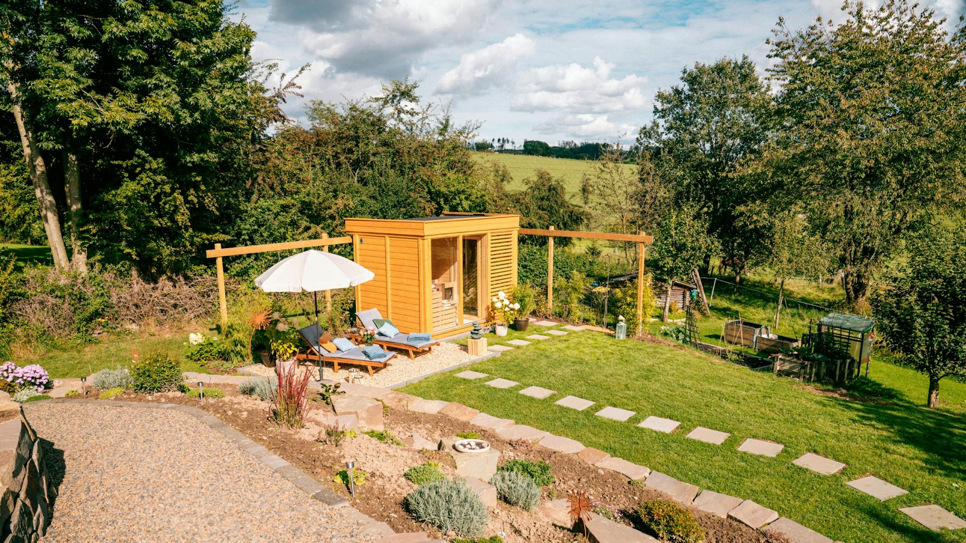 Gartenweg aus Gehwegplatten