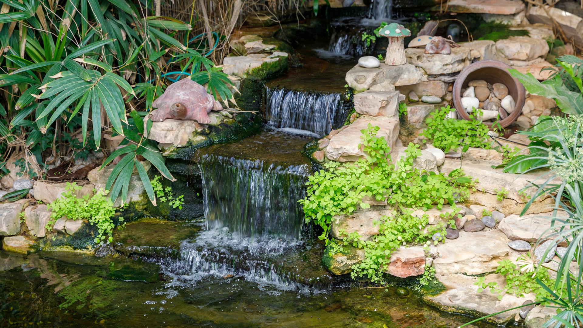 Wasserfall im Garten