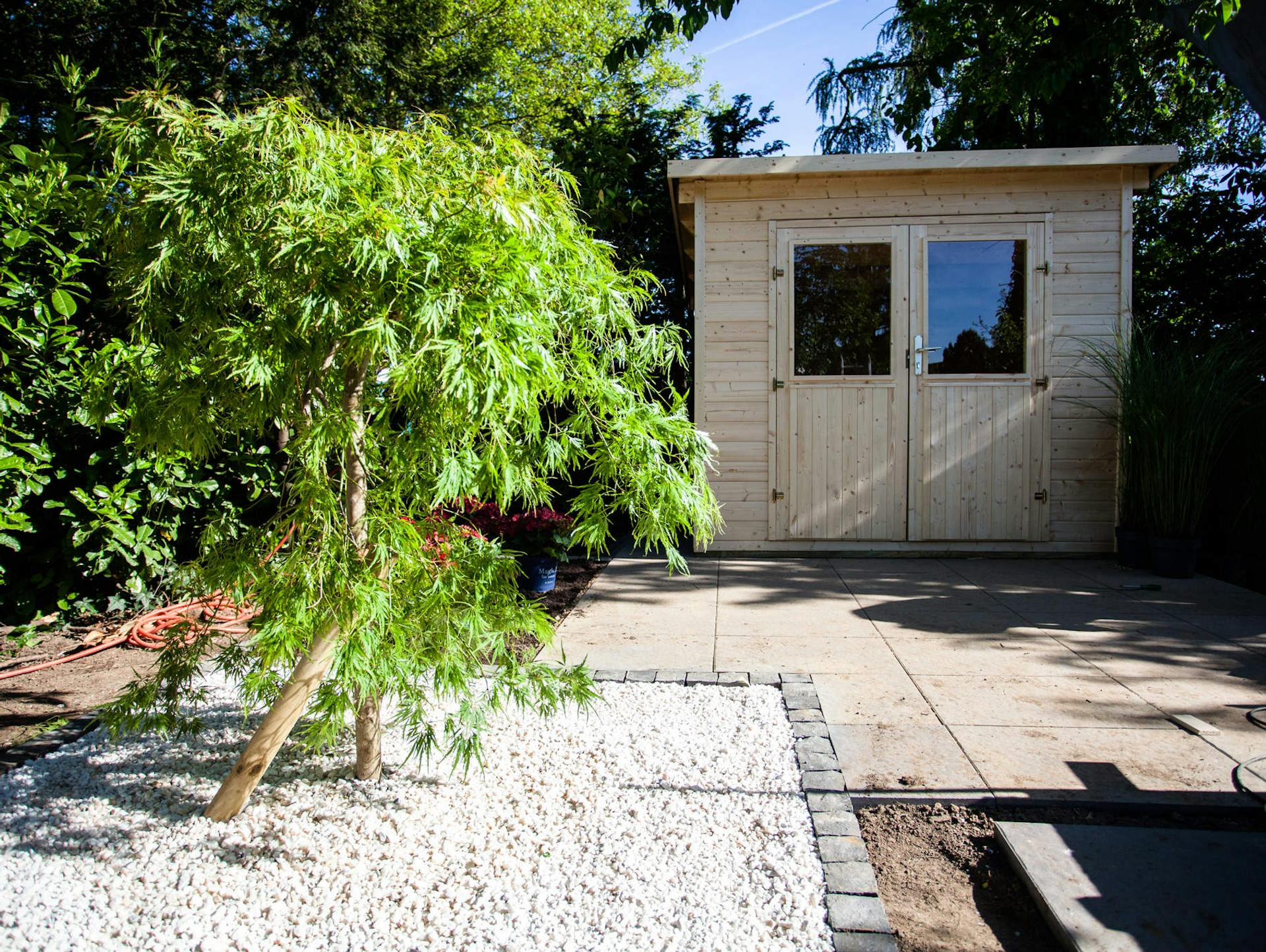 Gartenhaus im Garten.