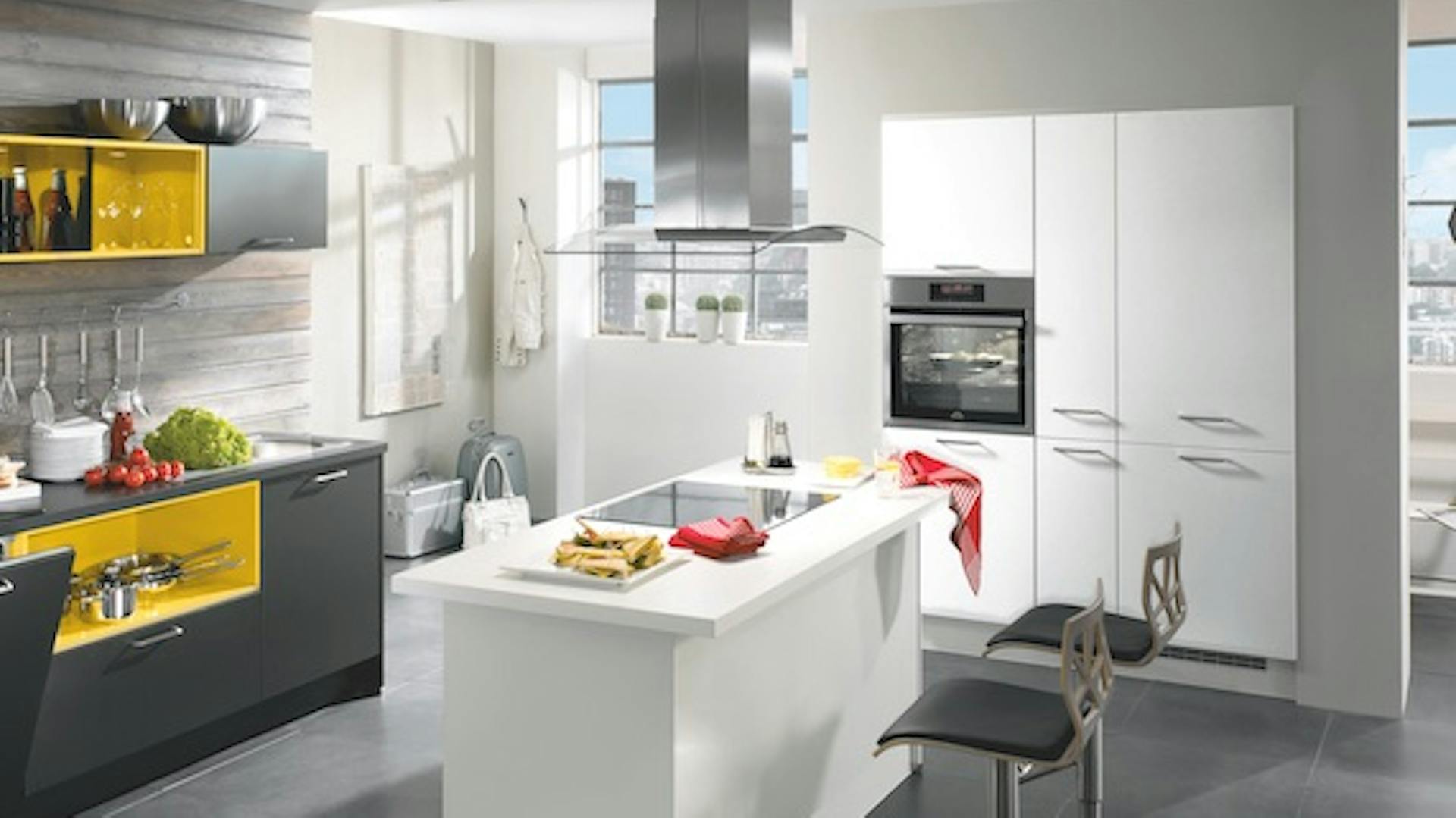 Konyha főzőszigettel és különböző zónákkal