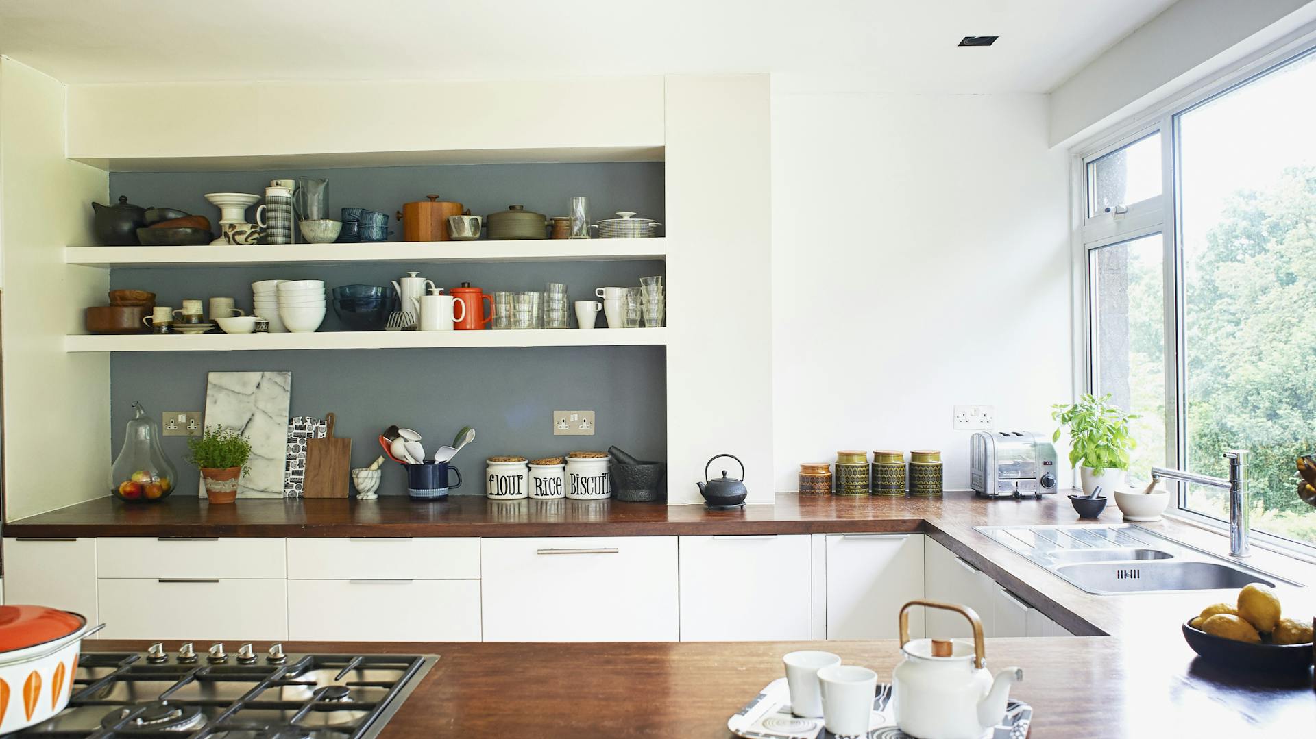 Arbeitsflächen in der Küche in U-Form