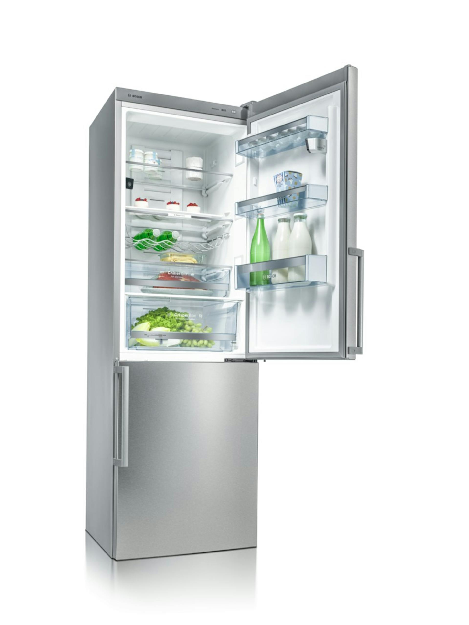 Kühlschrank mit Lebensmitteln gefüllt