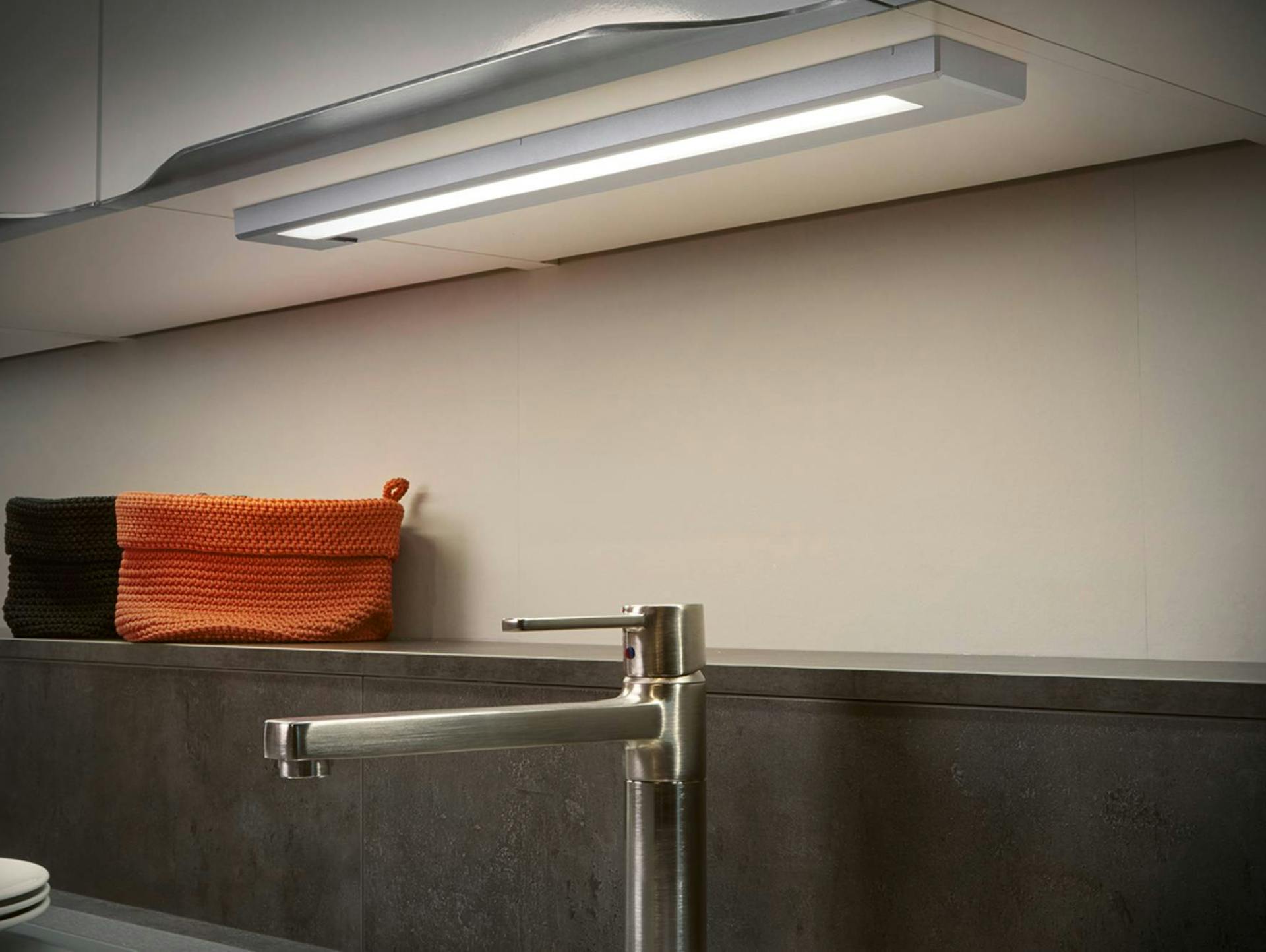 Lichtleiste unter Küchenoberschrank