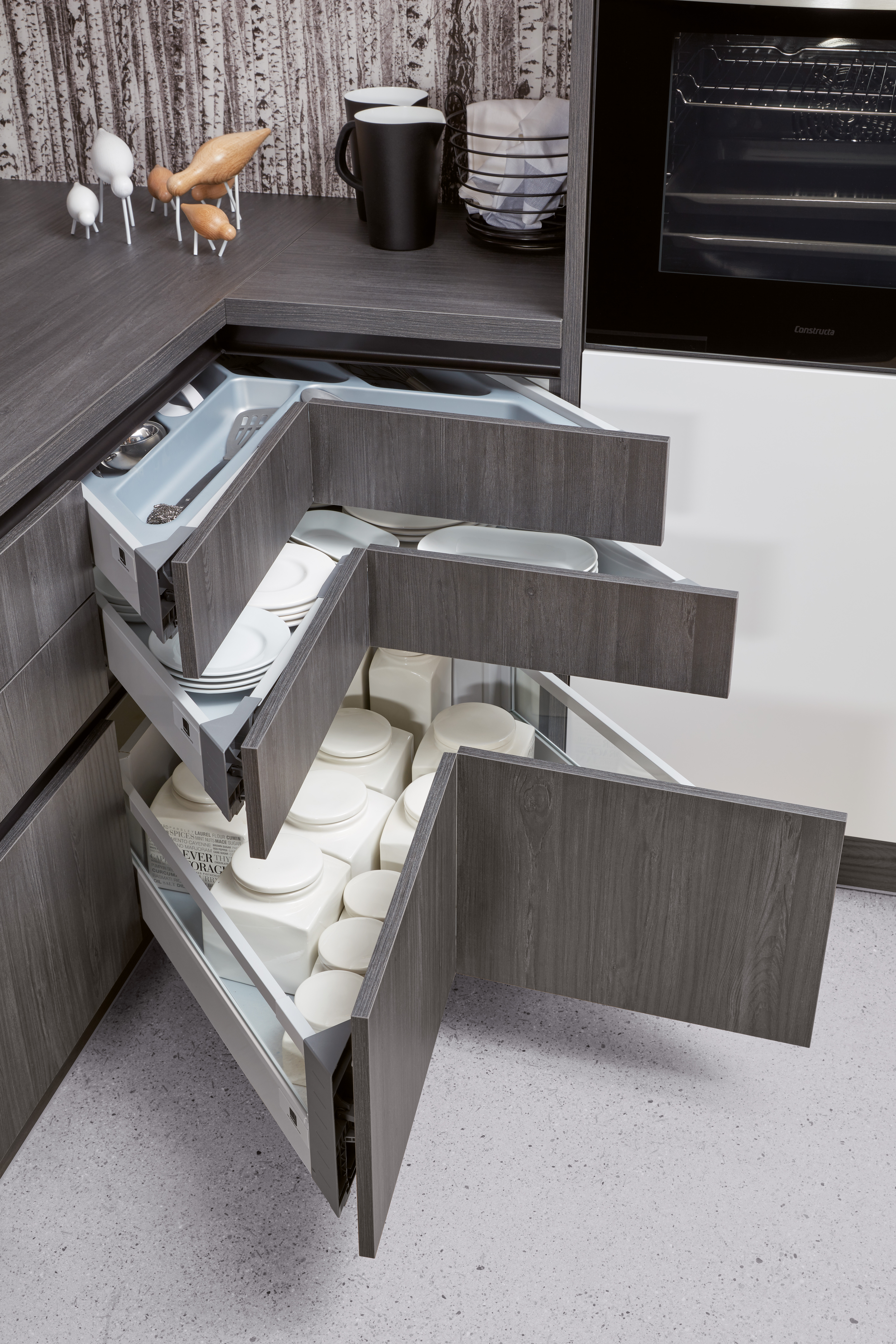 Kuchyňa Nobilia s rohovými zásuvkami.