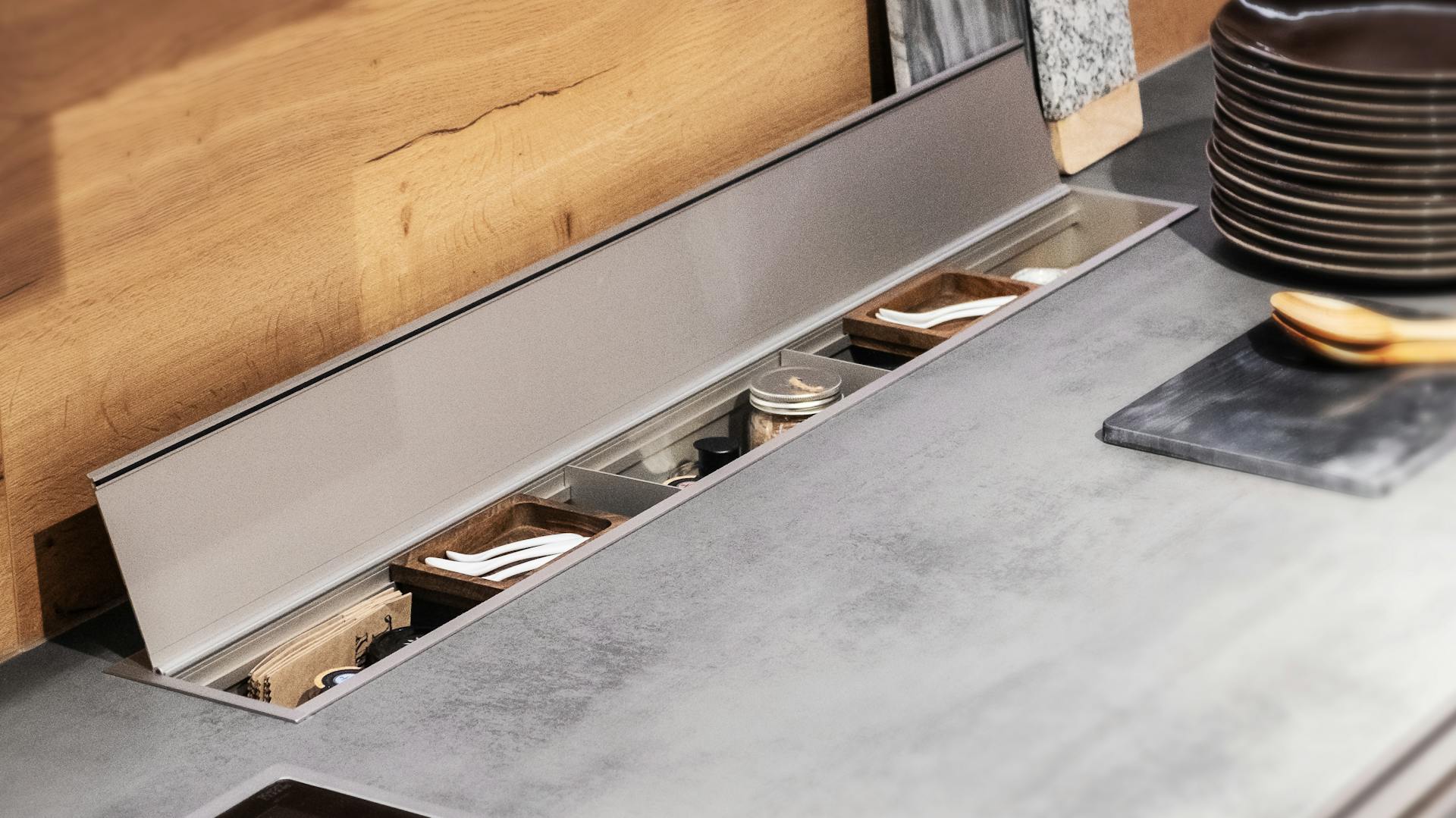 Kuchynská pracovná doska Nobilia s extra priehradkou