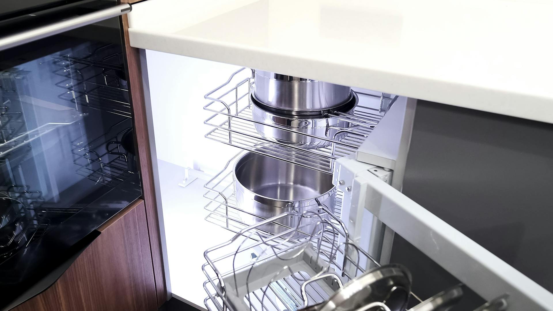 Unterschrank mit Ecksystem