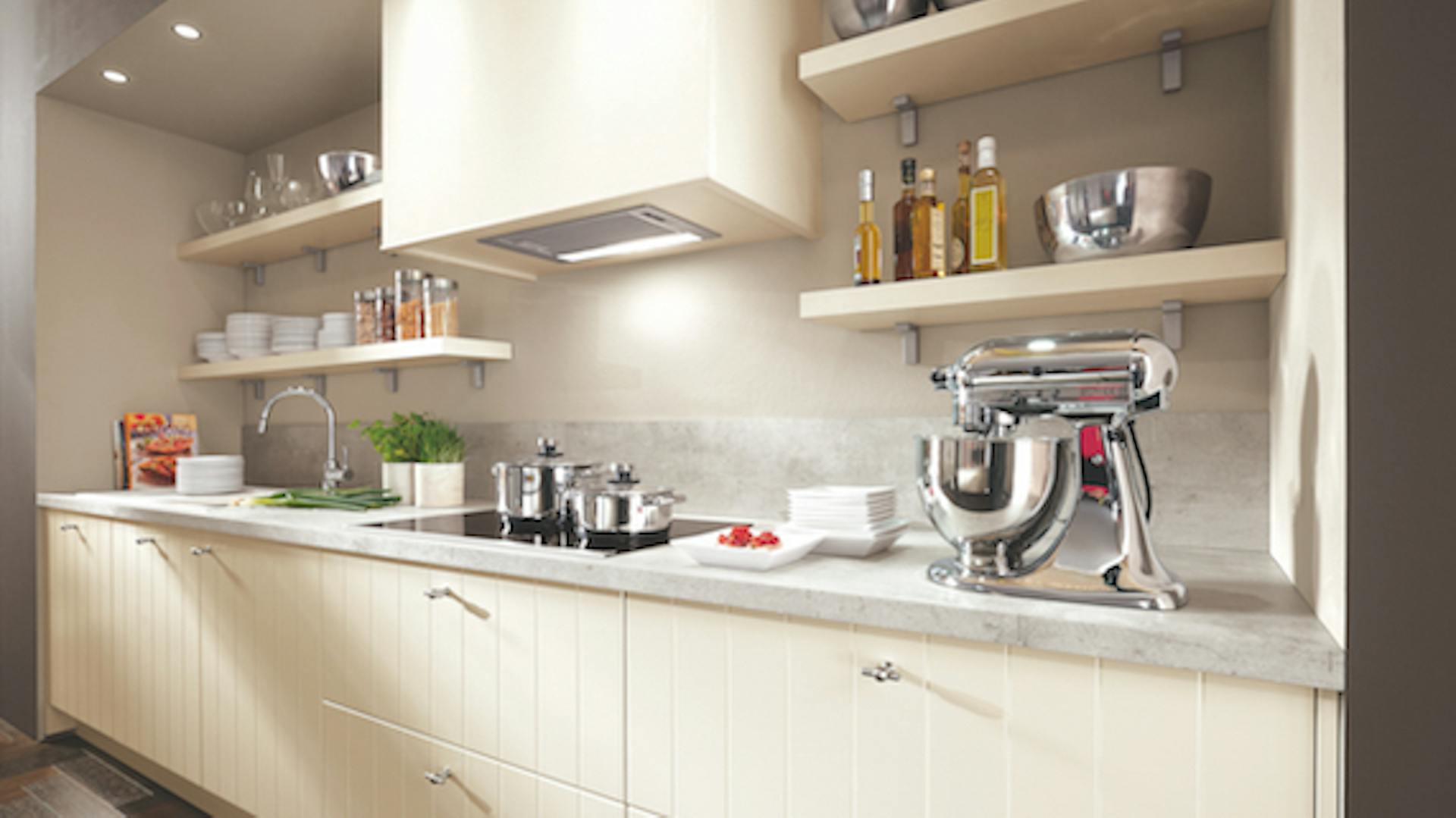 Küche mit einer Unterbauhaube