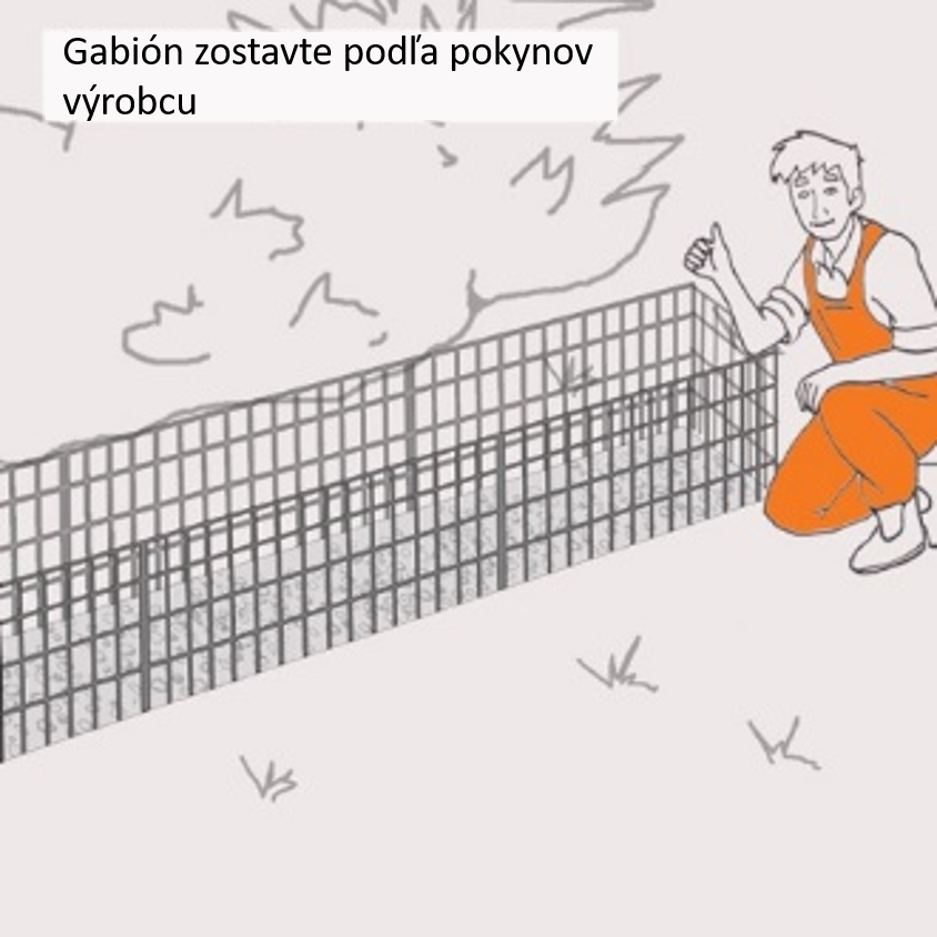 Pracovník kľačí vedľa postavených gabionových košov