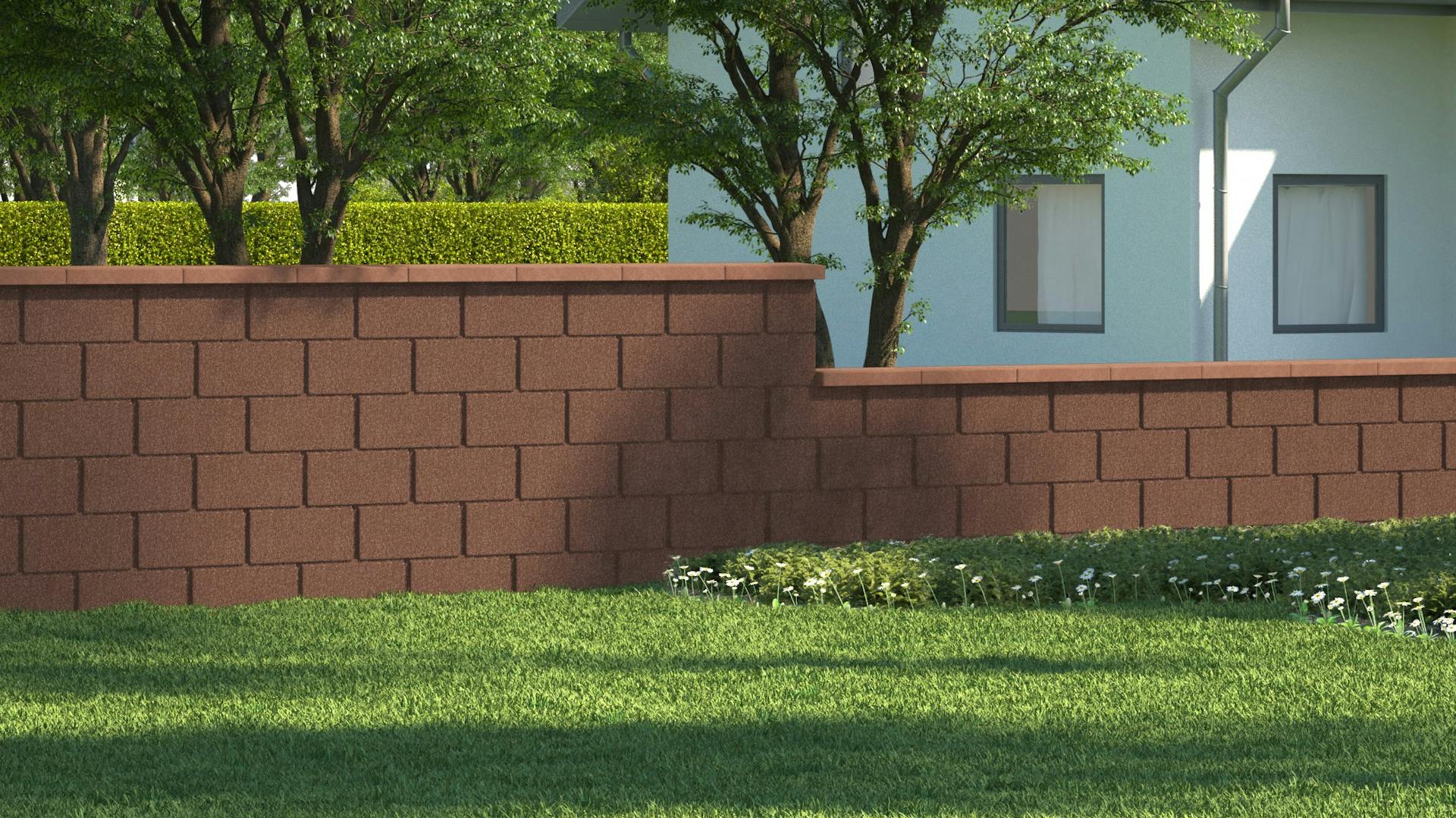 Mauer mit rötlichen Hohlblocksteinen