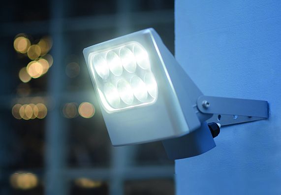 Bewegungsmelder an einem Haus.