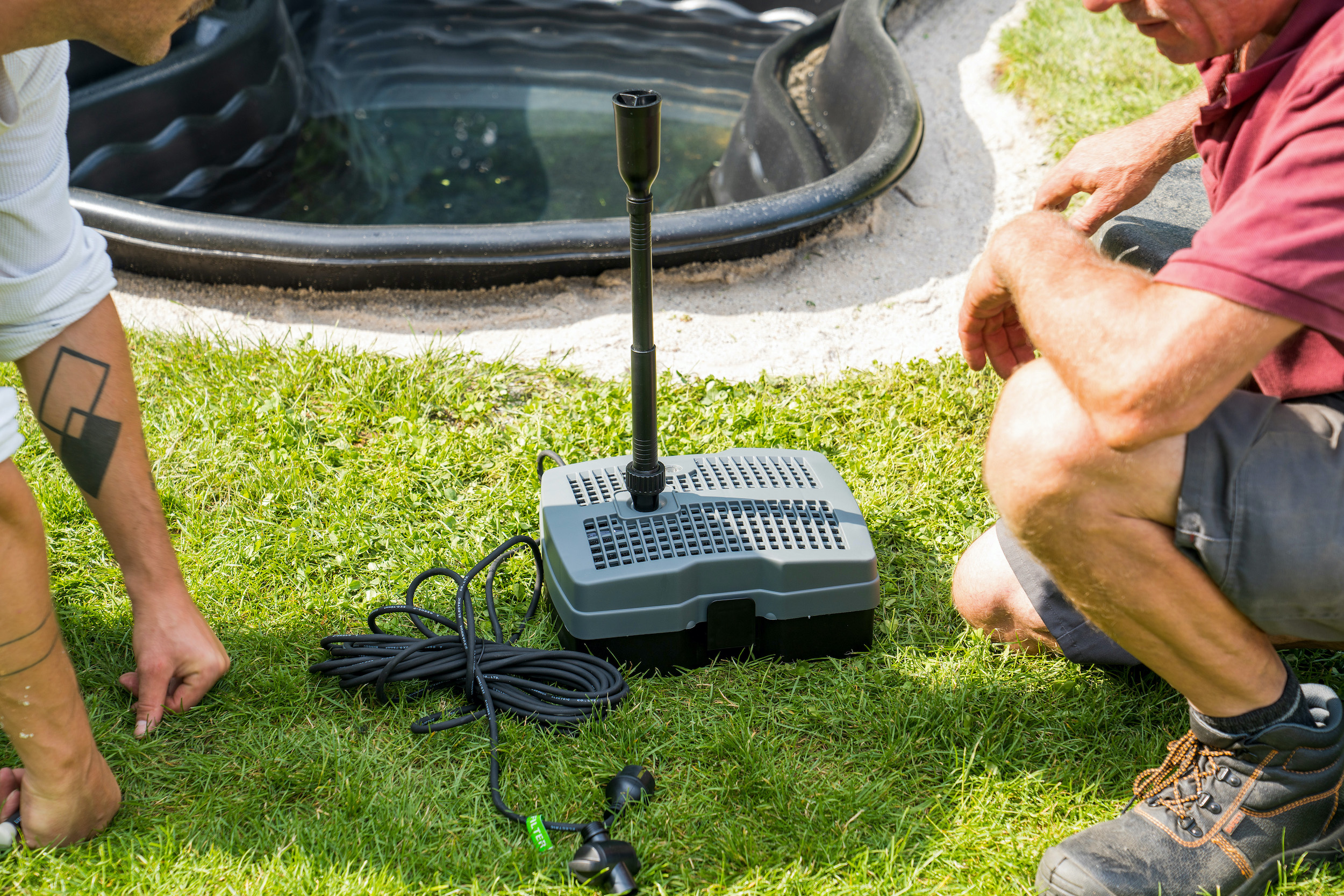 Fertigteich anlegen im Garten Videoanleitung OBI