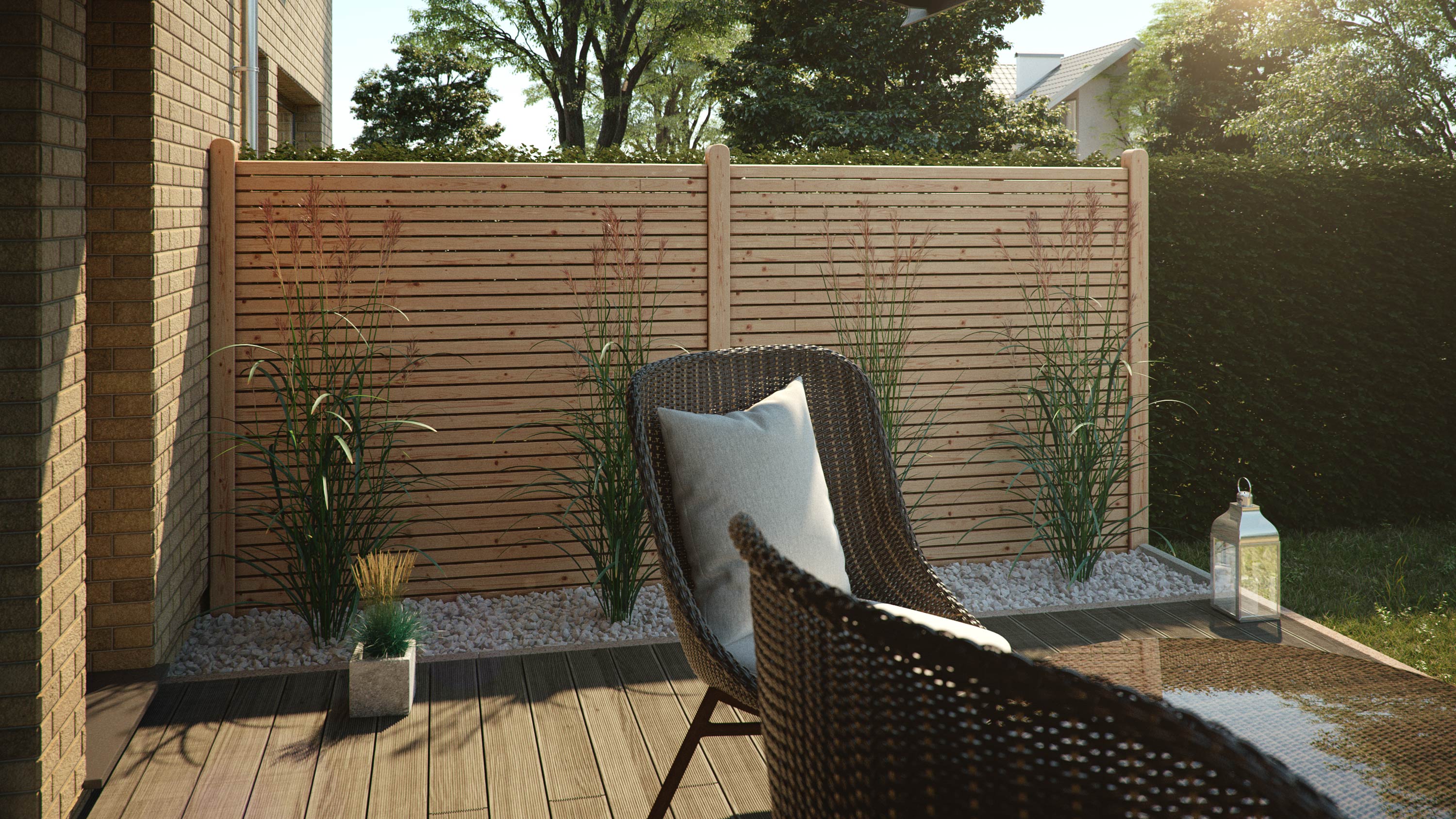 Eine Holzterrasse mit gemütlichen Sitzmöbeln im maritimen Stil.