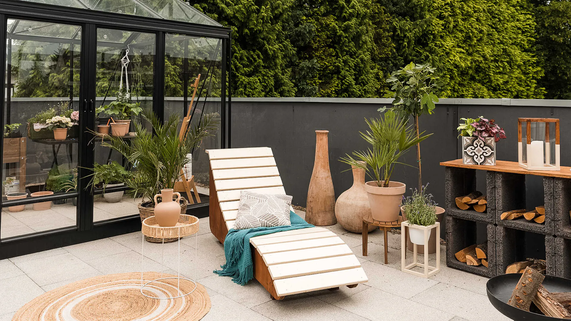 Terrasse als gemütliche Wohlfühloase gestaltet