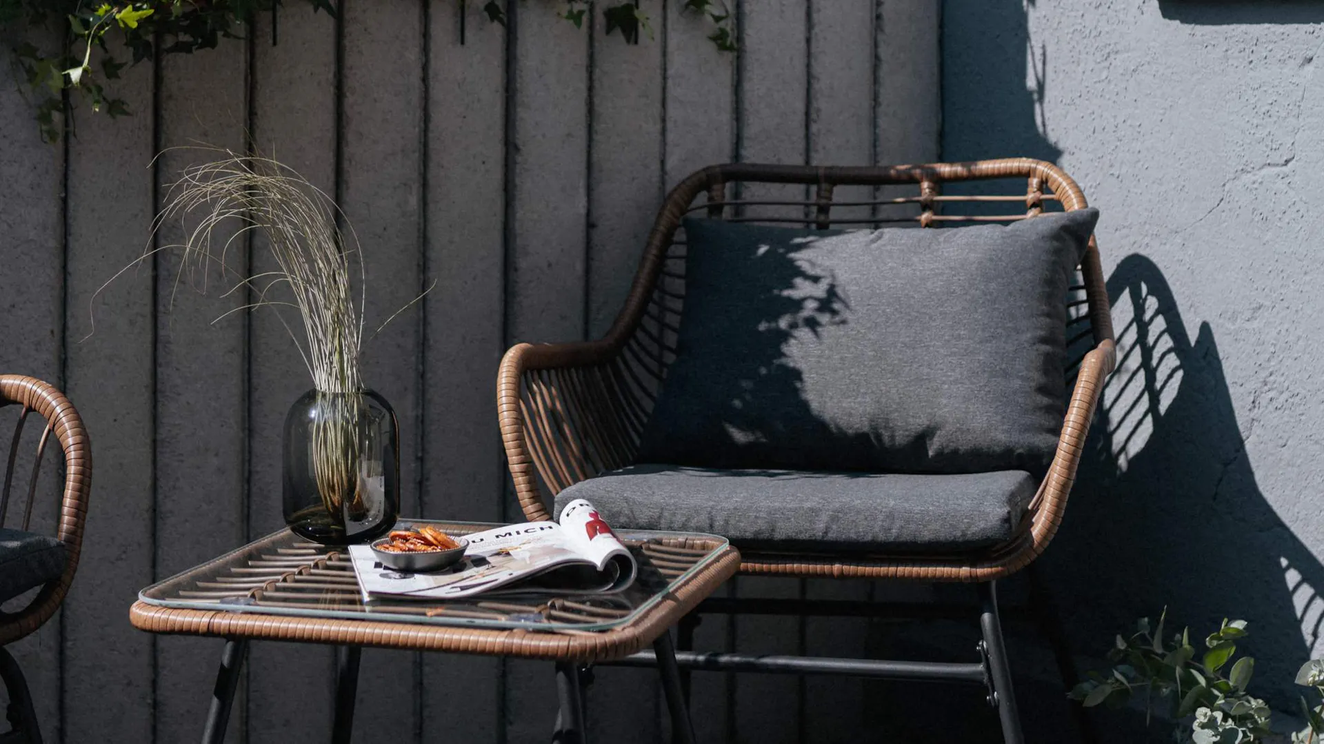 Gartensessel mit Tisch