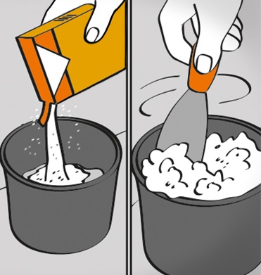 Spachtelmasse wird in einen Eimer gegeben und dann mit dem Spachtel angerührt.