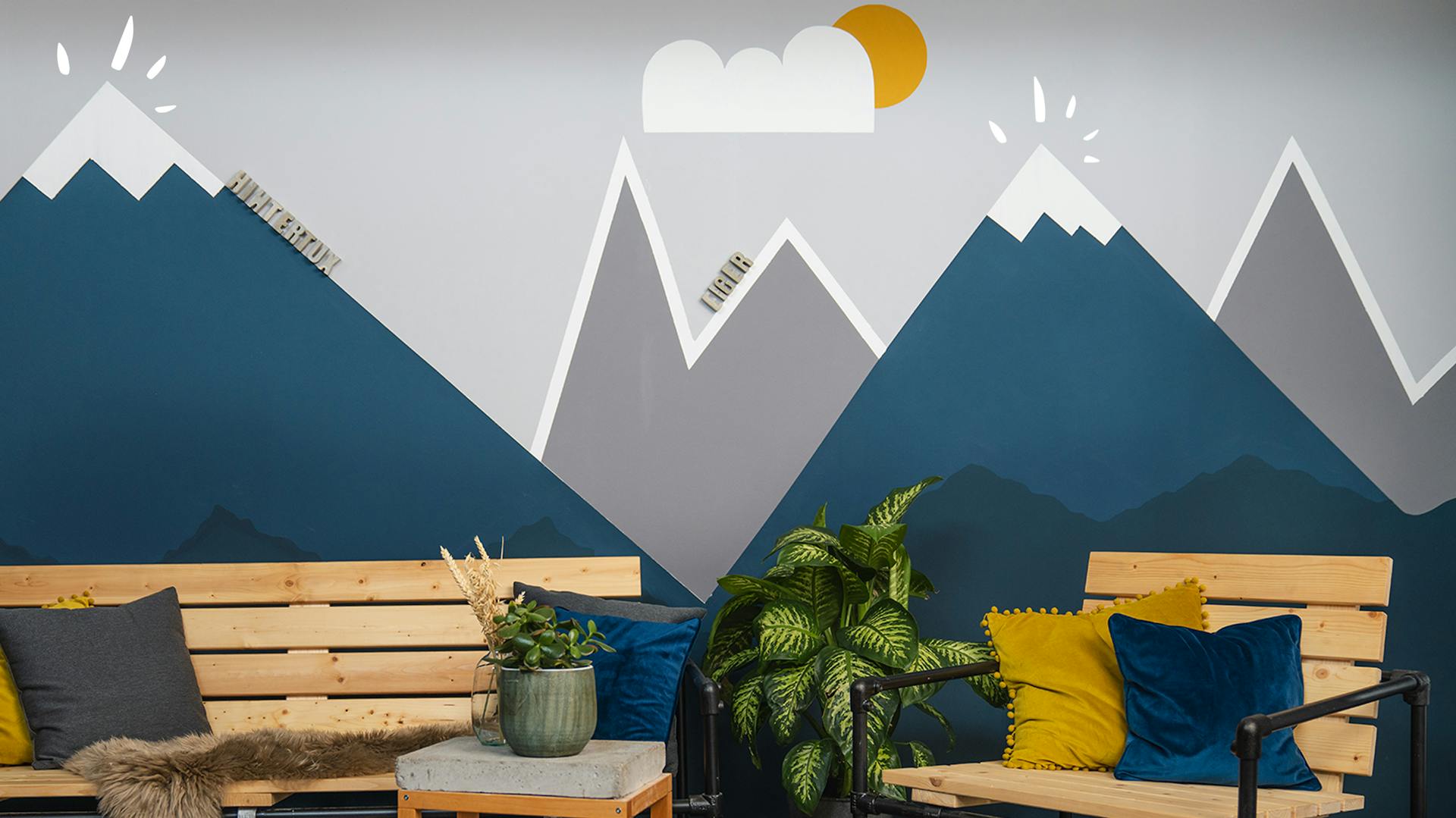 Wandgestaltung mit Bergpanorama