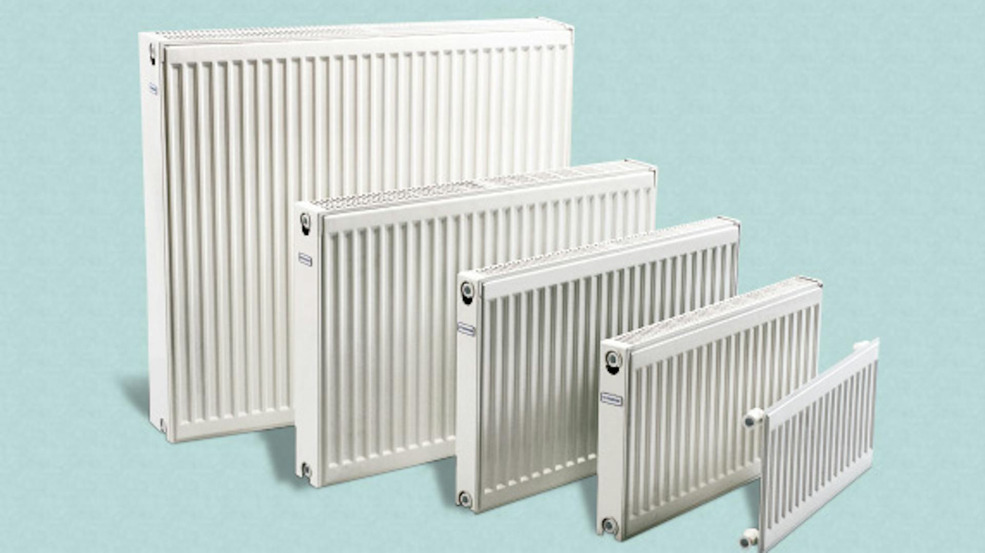 Verschieden große Heizkörper nebeneinander