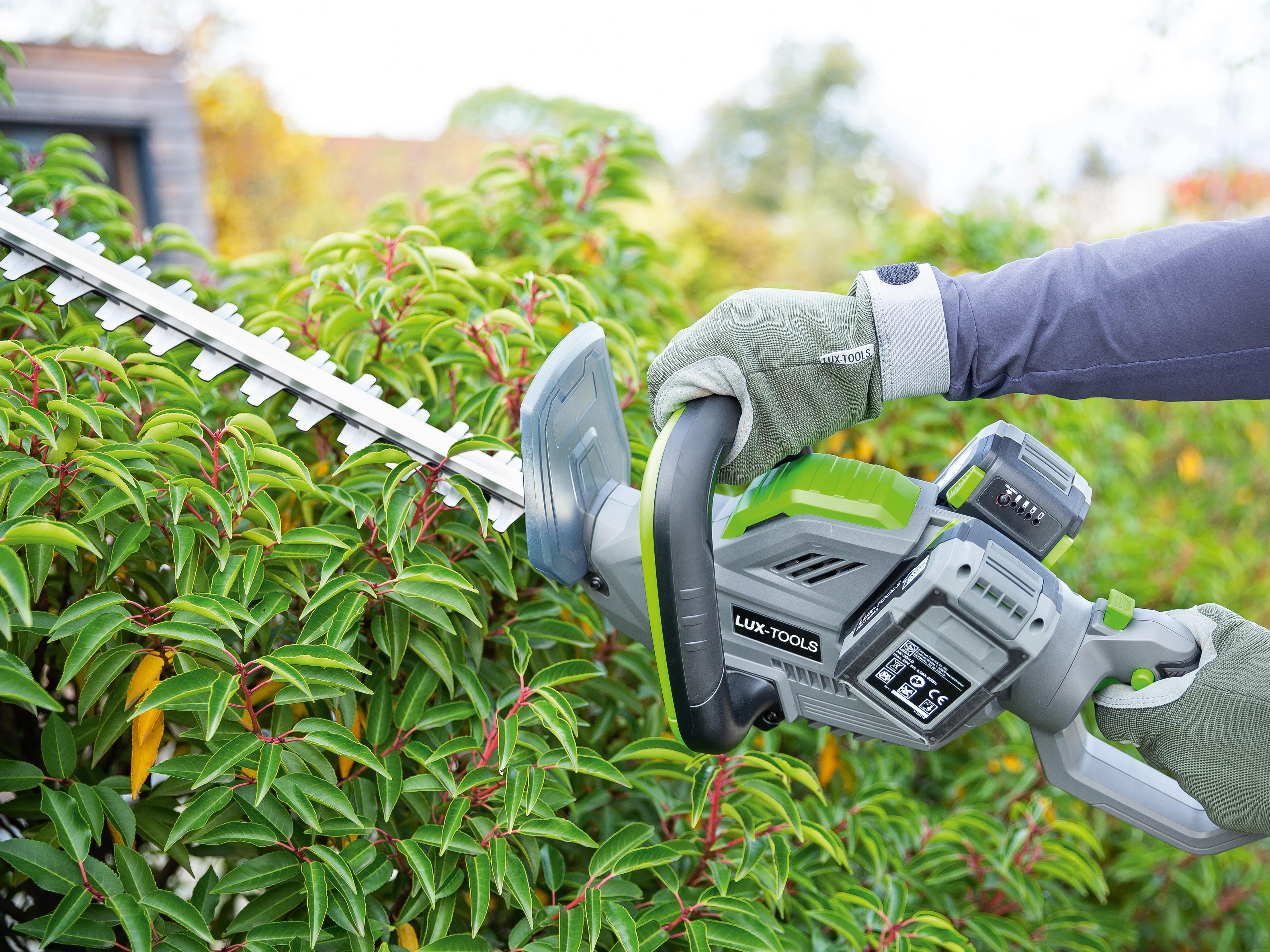 Heckenschere mit Akku-Betrieb